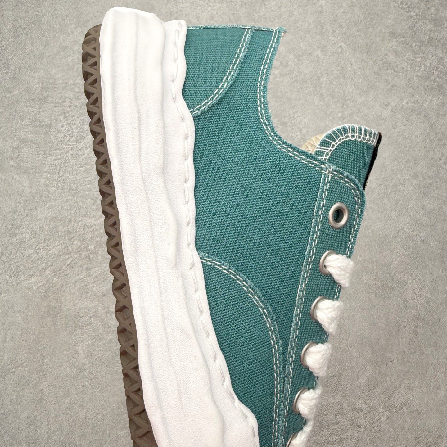 Maison Mihara Yasuhiro Hank Sneakers 三原康裕开口笑创新溶解风变形溶