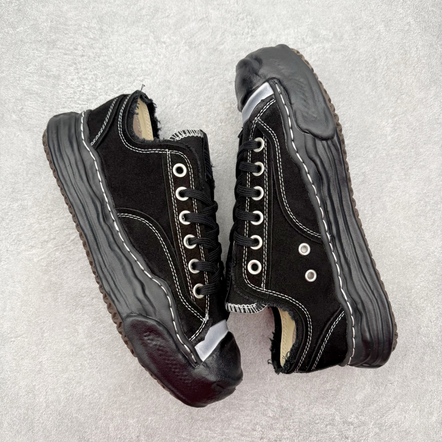 Maison Mihara Yasuhiro Hank Sneakers 三原康裕开口笑创新溶解风变形溶