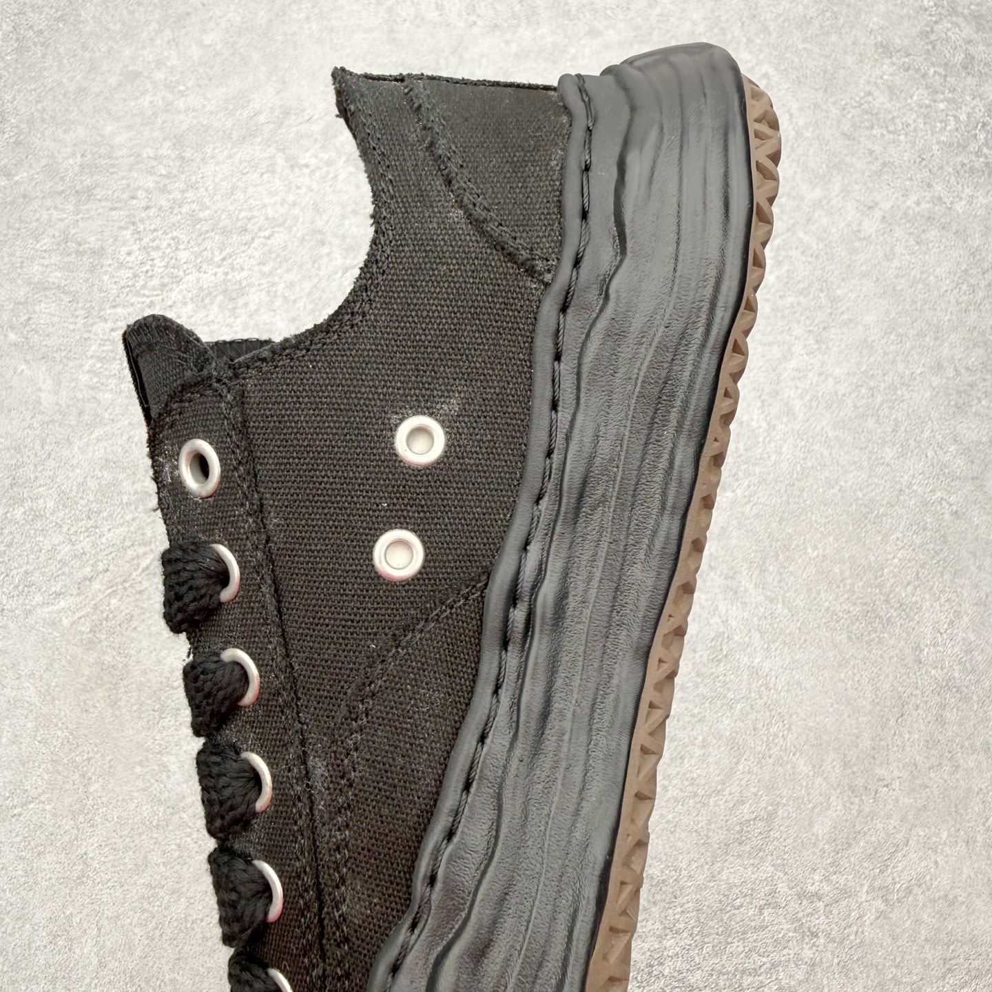 Maison Mihara Yasuhiro Hank Sneakers 三原康裕开口笑创新溶解风变形溶