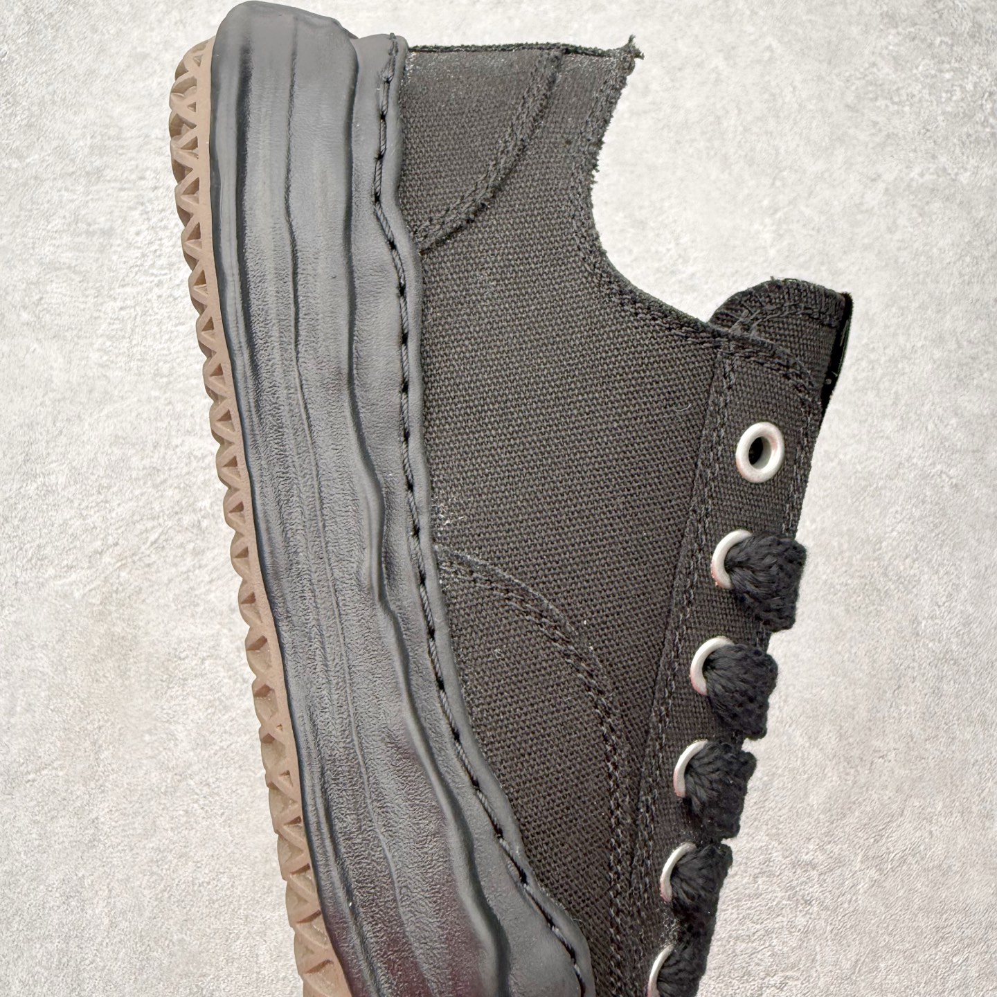 Maison Mihara Yasuhiro Hank Sneakers 三原康裕开口笑创新溶解风变形溶
