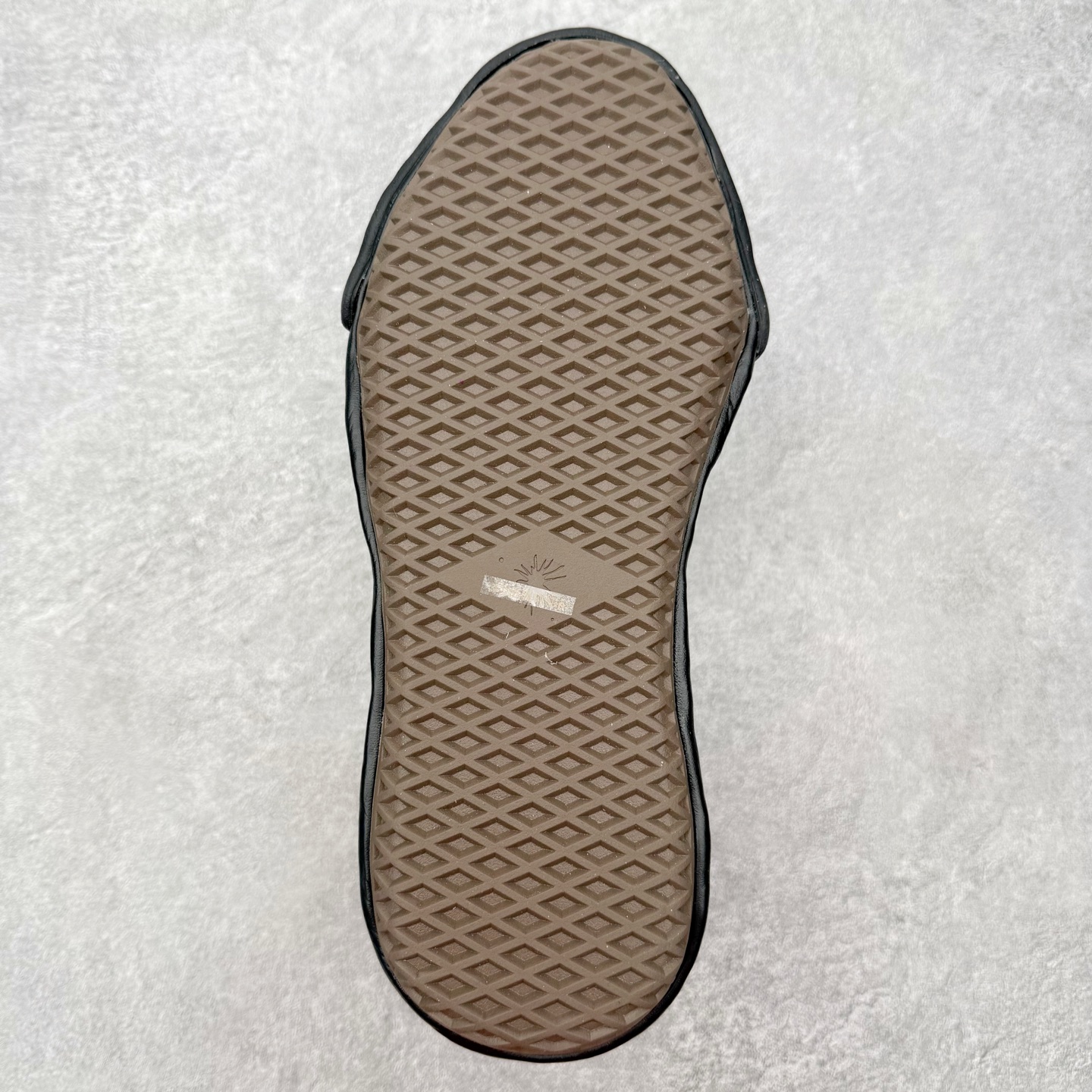 Maison Mihara Yasuhiro Hank Sneakers 三原康裕开口笑创新溶解风变形溶