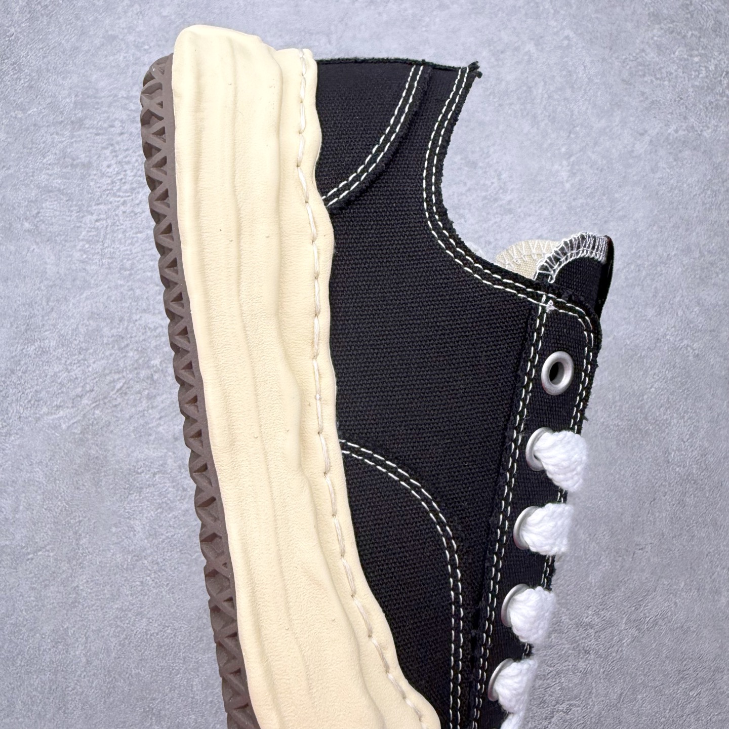 Maison Mihara Yasuhiro Hank Sneakers 三原康裕开口笑创新溶解风变形溶