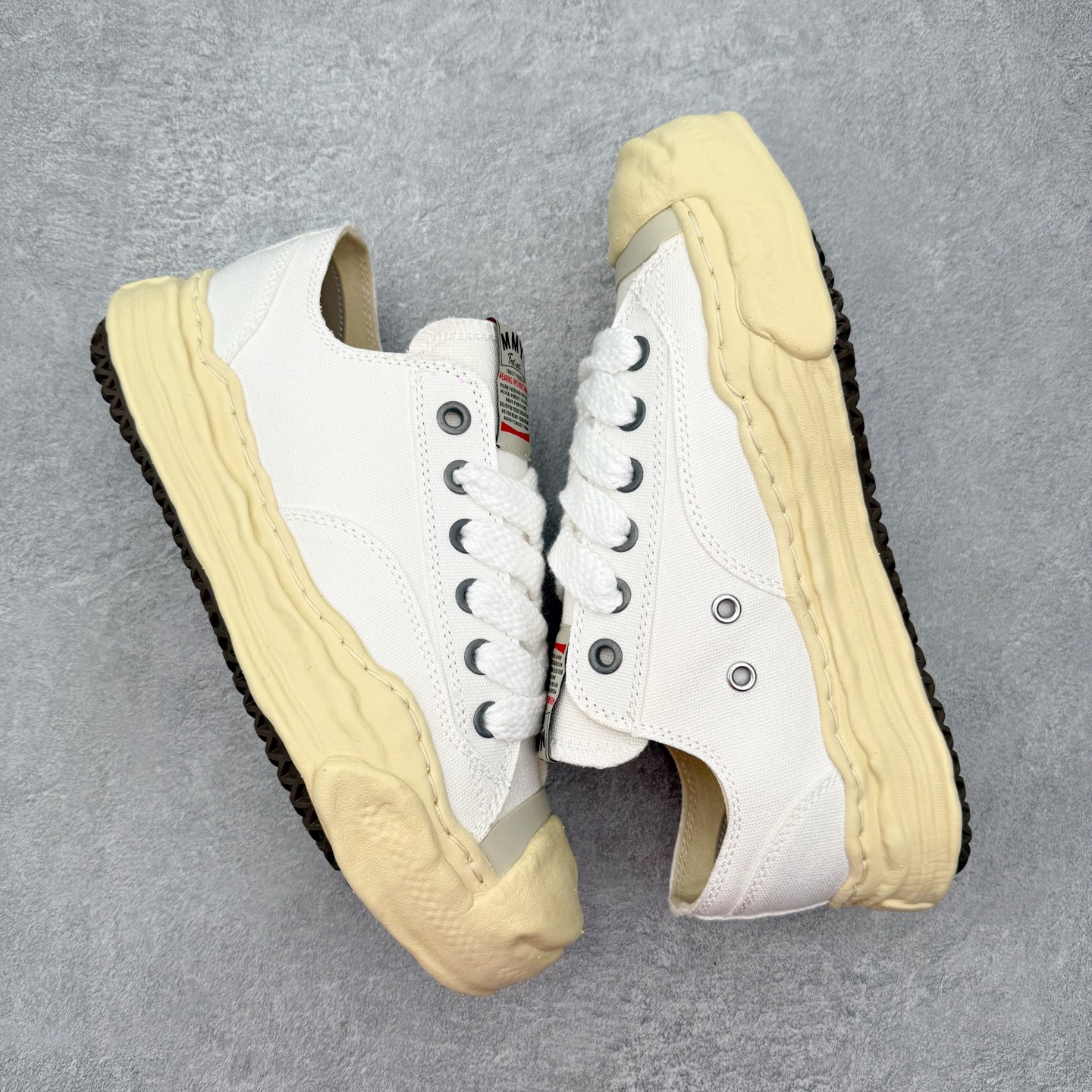 Maison Mihara Yasuhiro Hank Sneakers 三原康裕开口笑创新溶解风变形溶