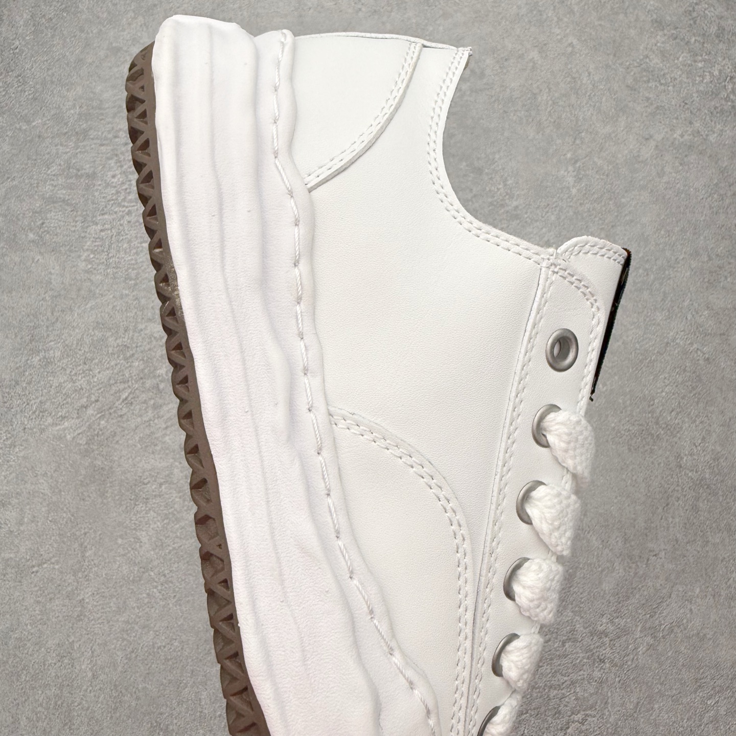 Maison Mihara Yasuhiro Hank Sneakers 三原康裕开口笑创新溶解风变形溶