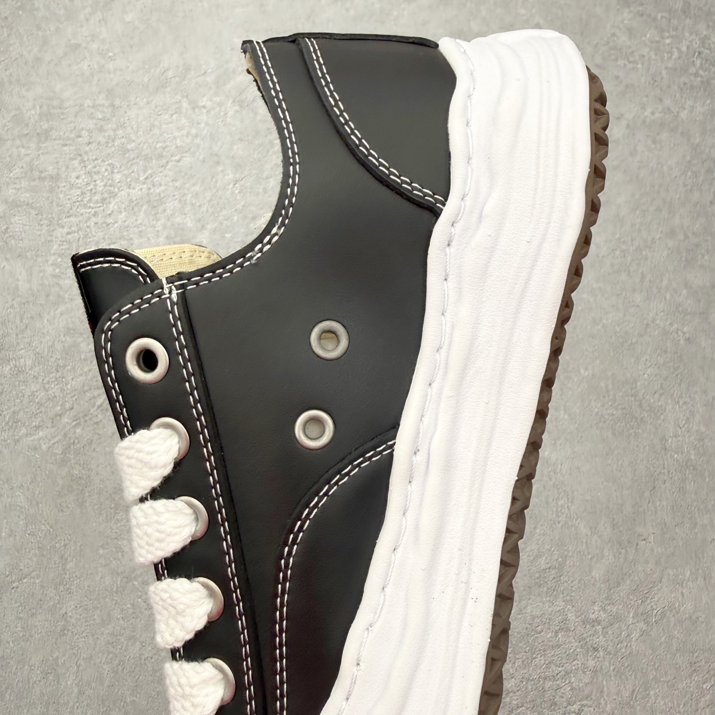 Maison Mihara Yasuhiro Hank Sneakers 三原康裕开口笑创新溶解风变形溶