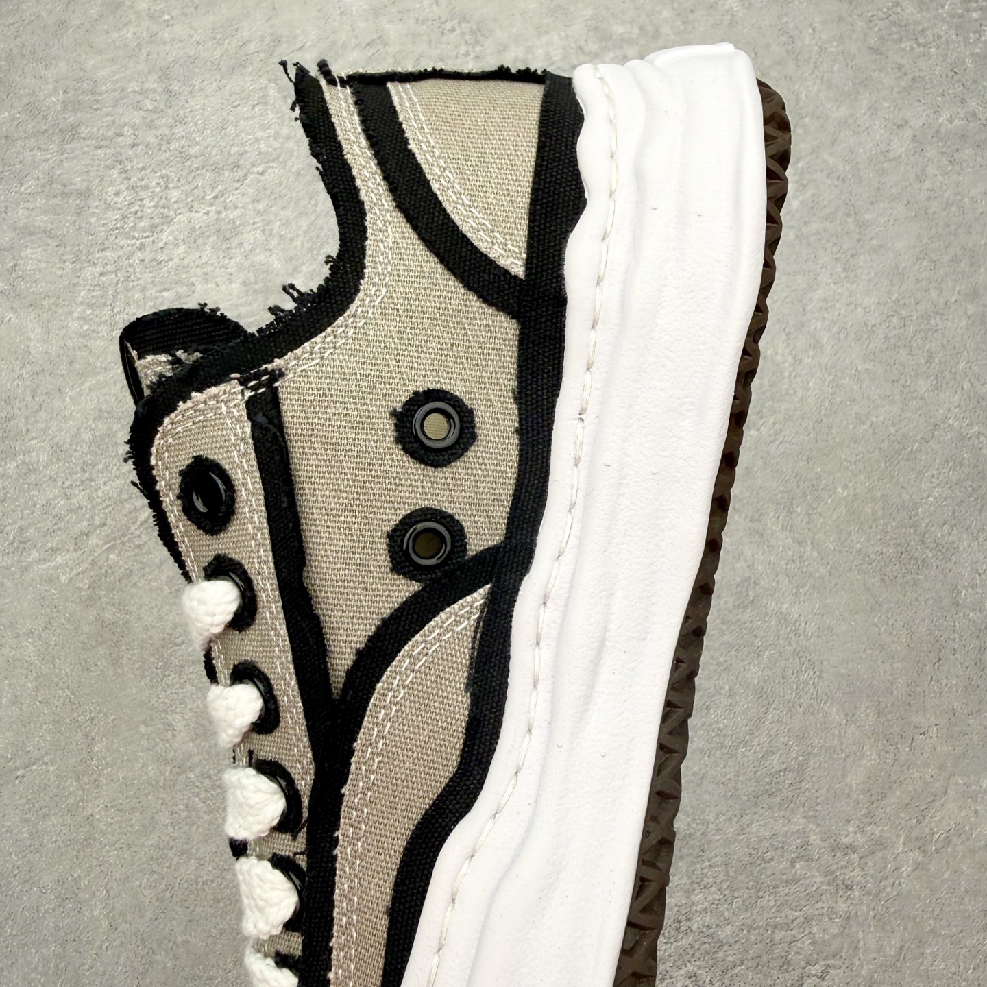 Maison Mihara Yasuhiro Peterson Sneakers 三原康裕创新溶解风变形