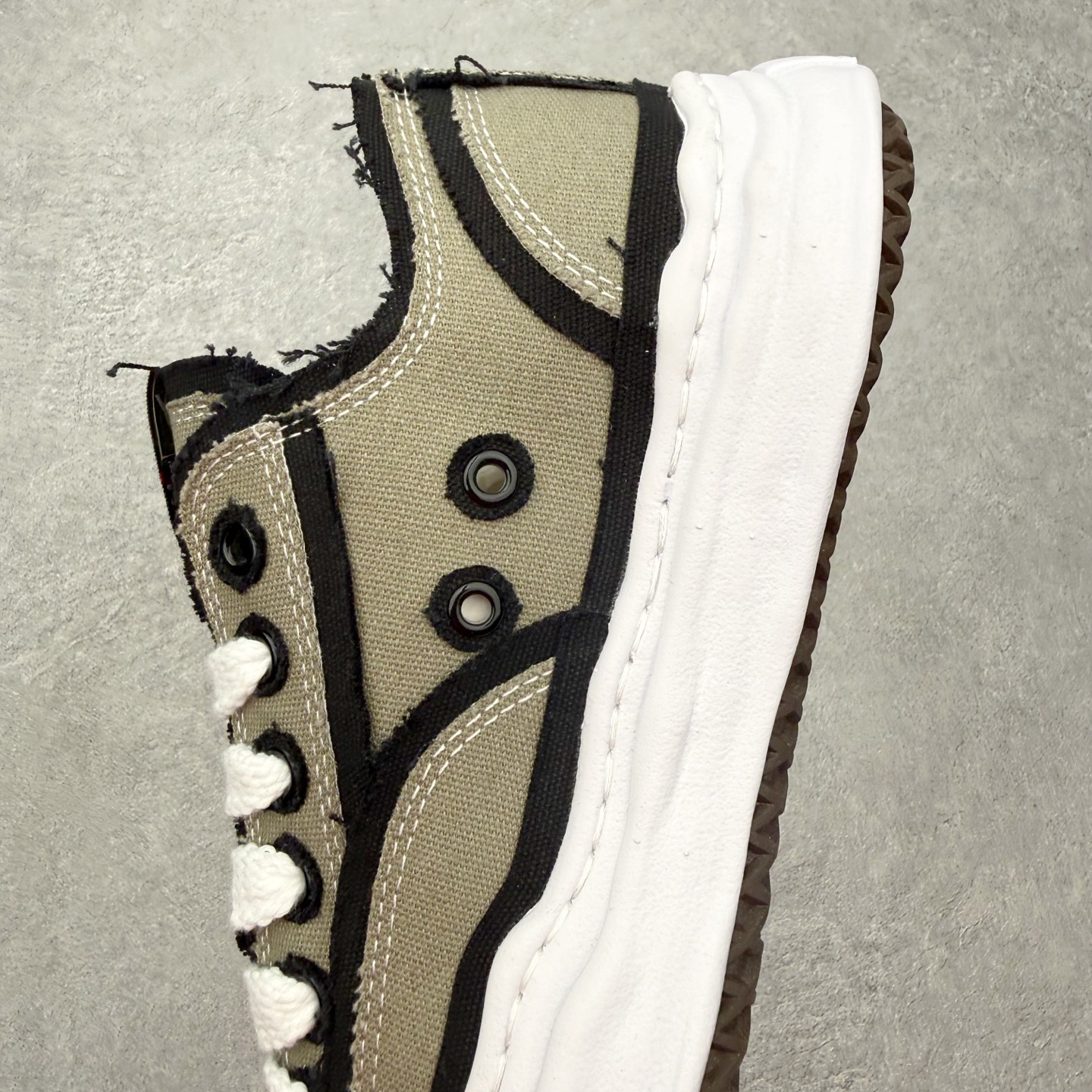 Maison Mihara Yasuhiro Sneakers 三原康裕创新溶解风变形溶解鞋雪糕底厚底低