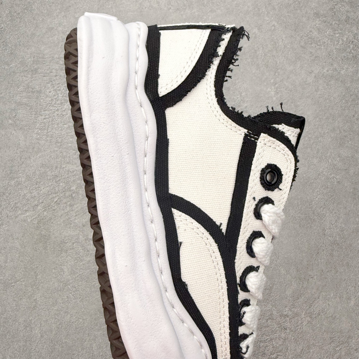 Maison Mihara Yasuhiro Peterson Sneakers 三原康裕创新溶解风变形