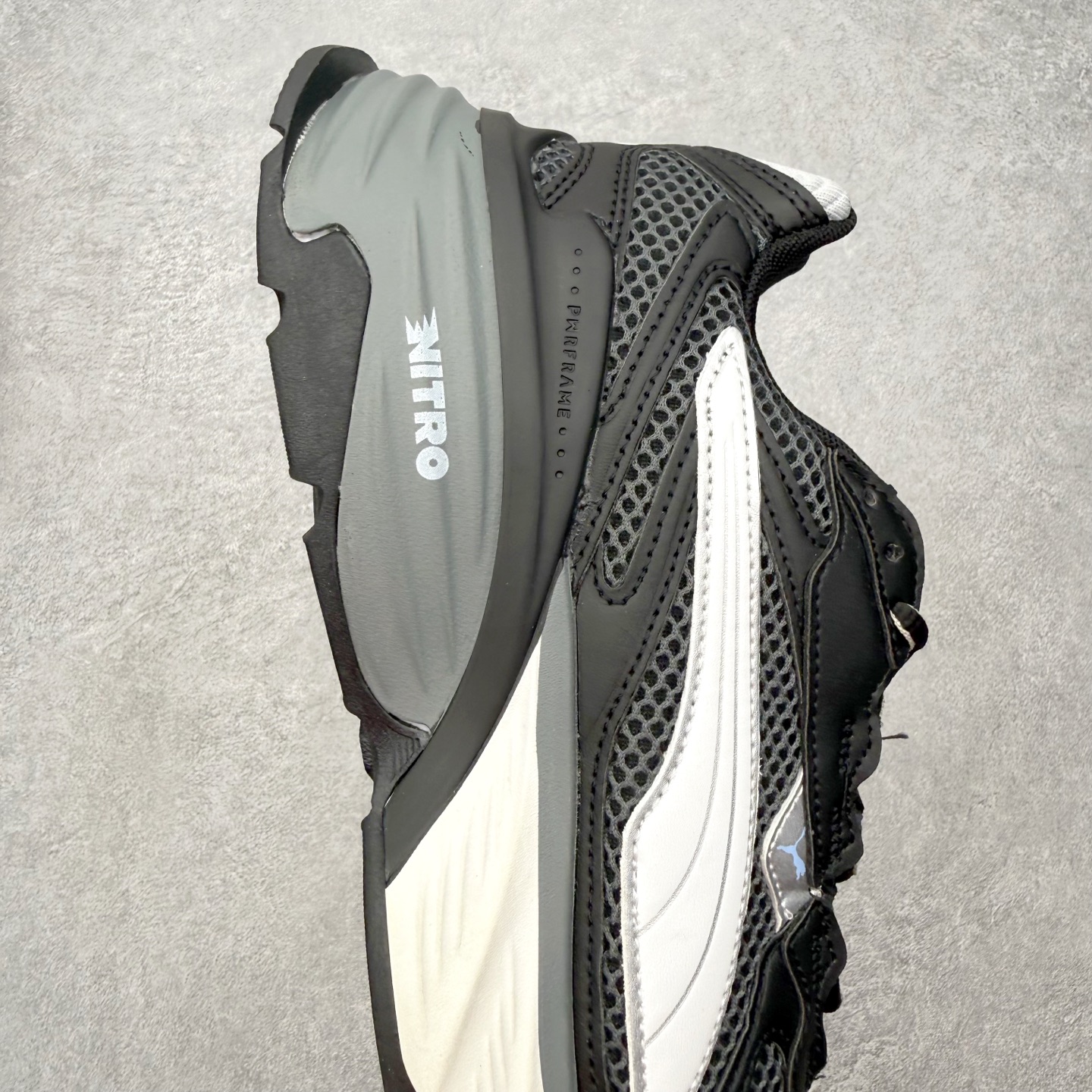 PUMA彪马 Fade nitro ls 百搭舒适透气支撑 跑步鞋 彪马（Puma）是全球著名的运动品牌