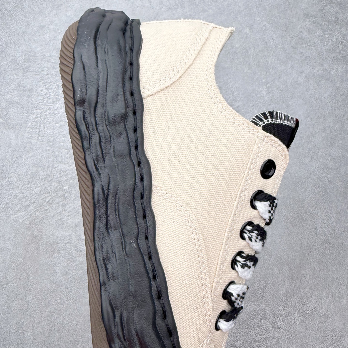 Maison Mihara Yasuhiro OG Sole Sneakers 三原康裕创新溶解风变形溶