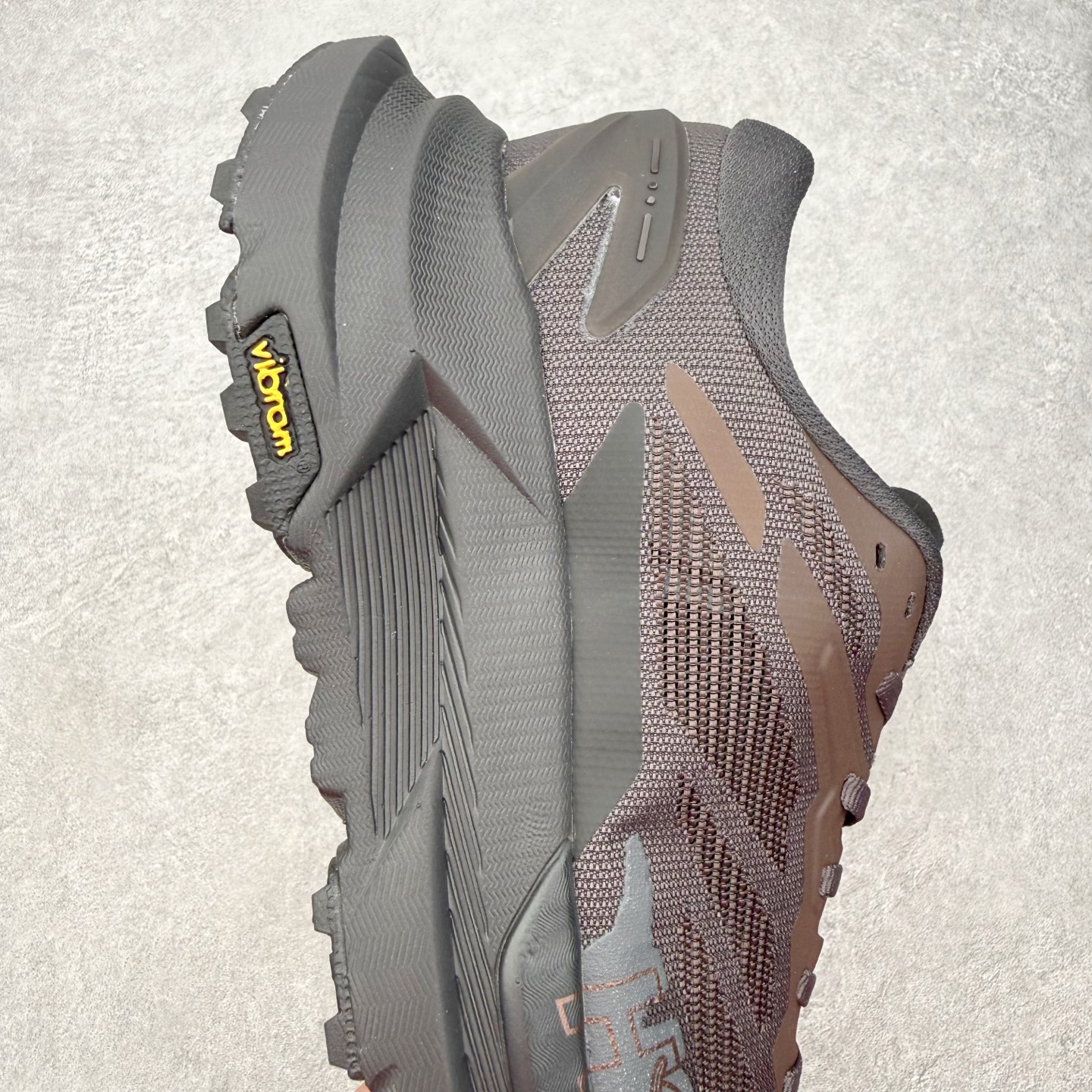 HOKA ONE ONE Mafate X 舒适轻盈低帮休闲越野跑步鞋 HOKA ONE ONE是来自美