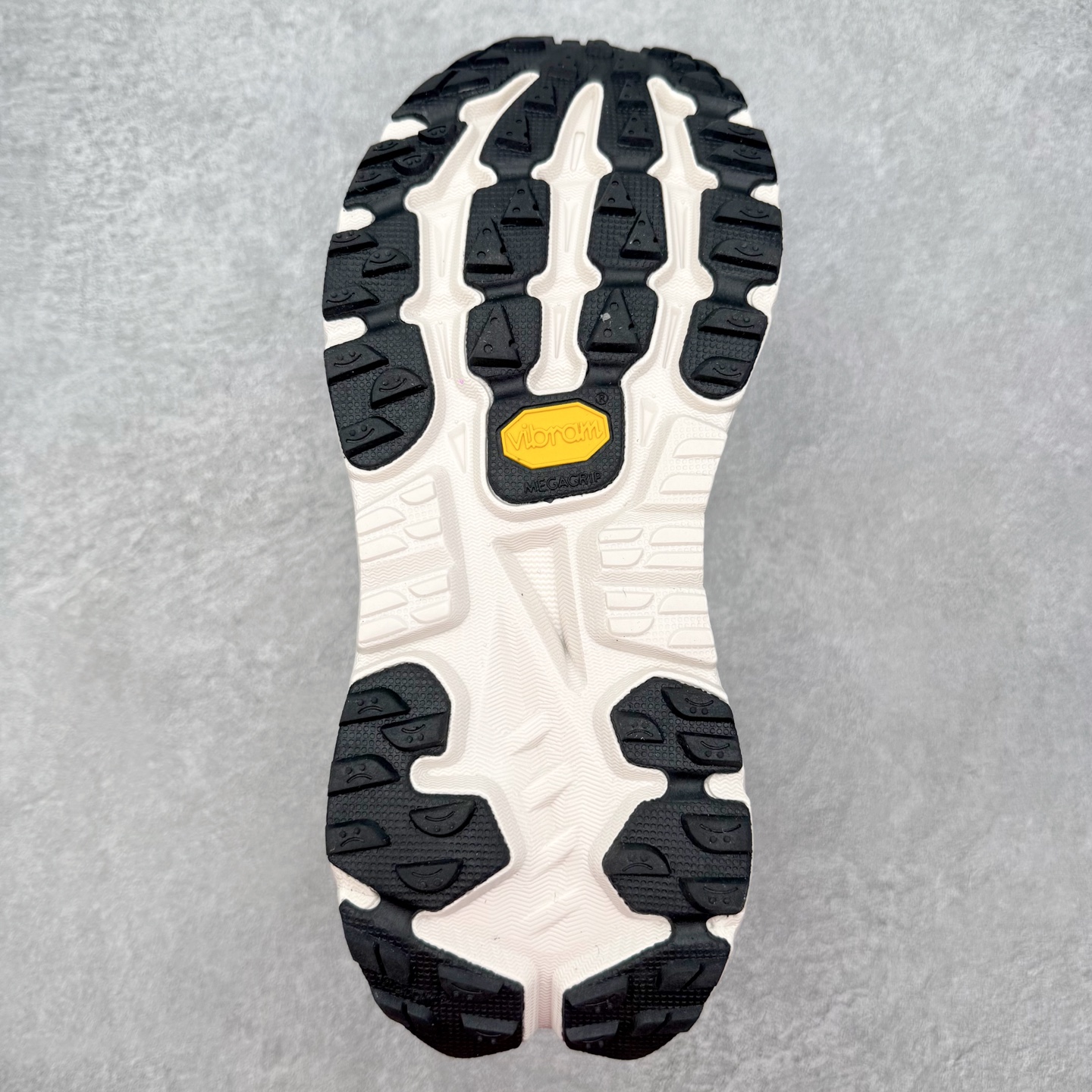 HOKA ONE ONE Mafate X 舒适轻盈低帮休闲越野跑步鞋 HOKA ONE ONE是来自美