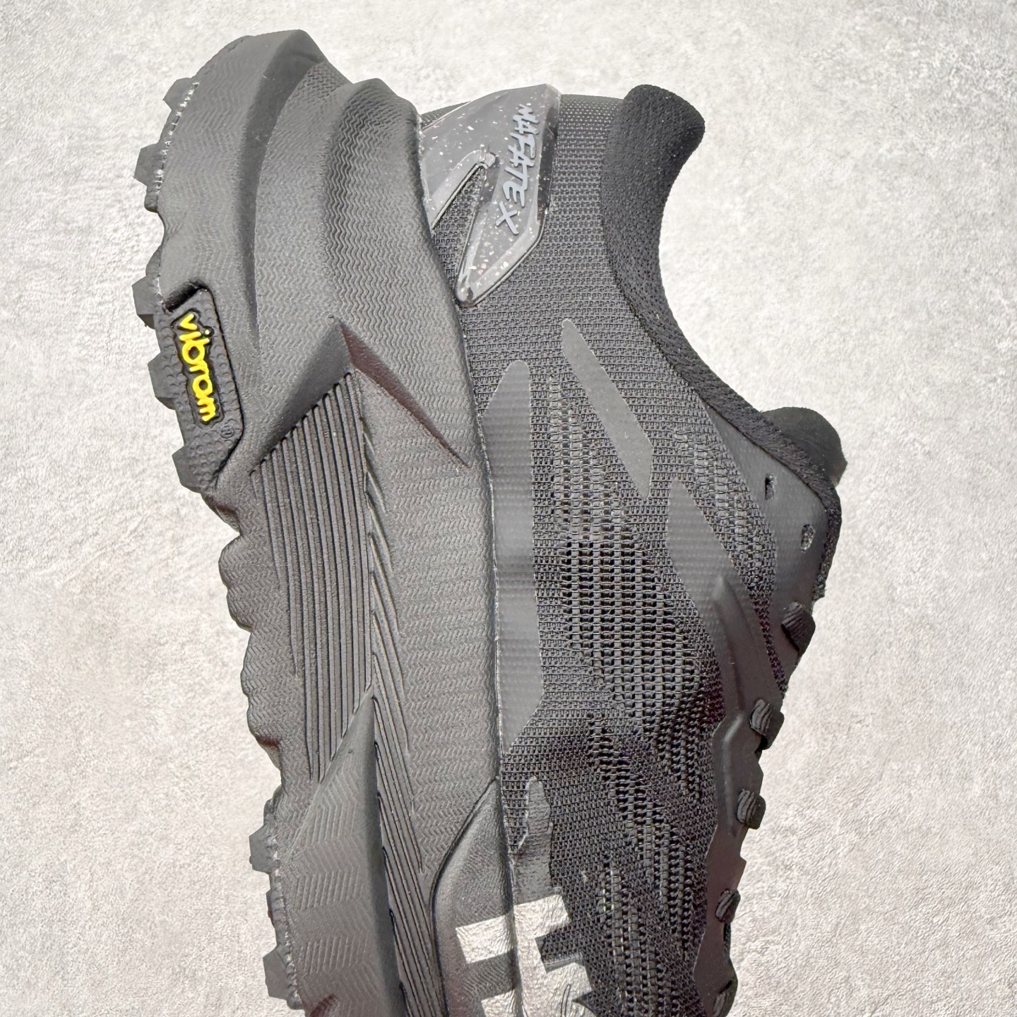 HOKA ONE ONE Mafate X 舒适轻盈低帮休闲越野跑步鞋 HOKA ONE ONE是来自美