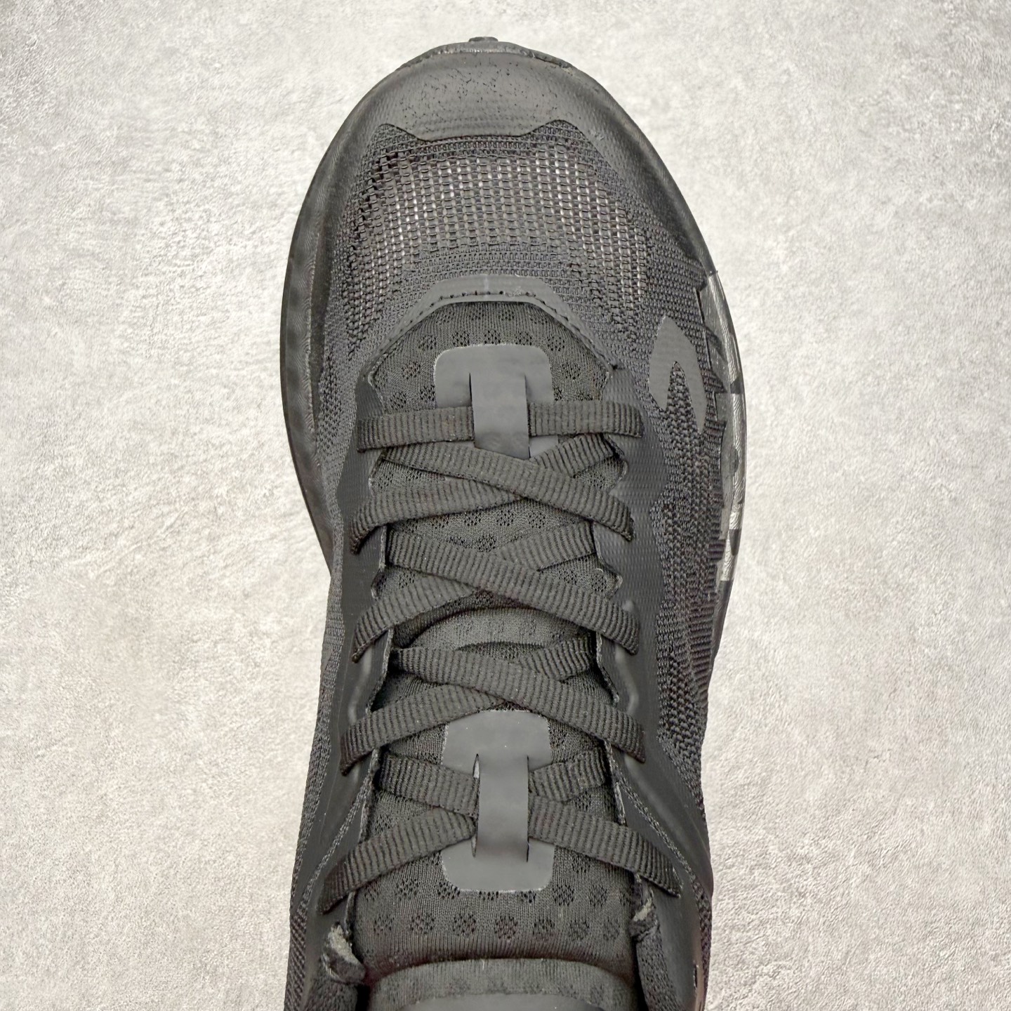 HOKA ONE ONE Mafate X 舒适轻盈低帮休闲越野跑步鞋 HOKA ONE ONE是来自美