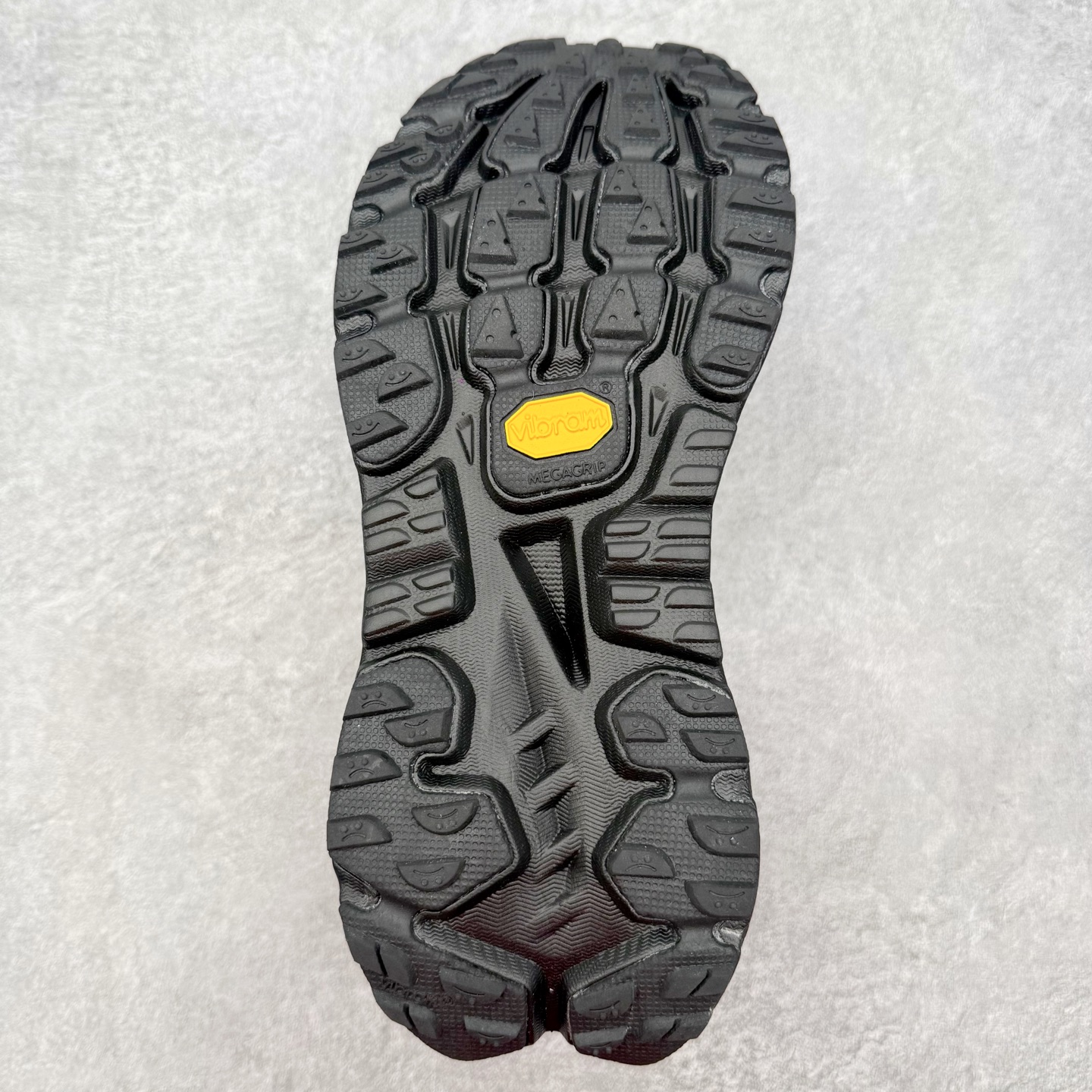 HOKA ONE ONE Mafate X 舒适轻盈低帮休闲越野跑步鞋 HOKA ONE ONE是来自美
