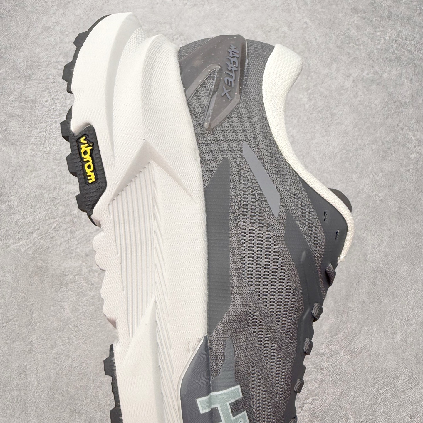 HOKA ONE ONE Mafate X 舒适轻盈低帮休闲越野跑步鞋 HOKA ONE ONE是来自美