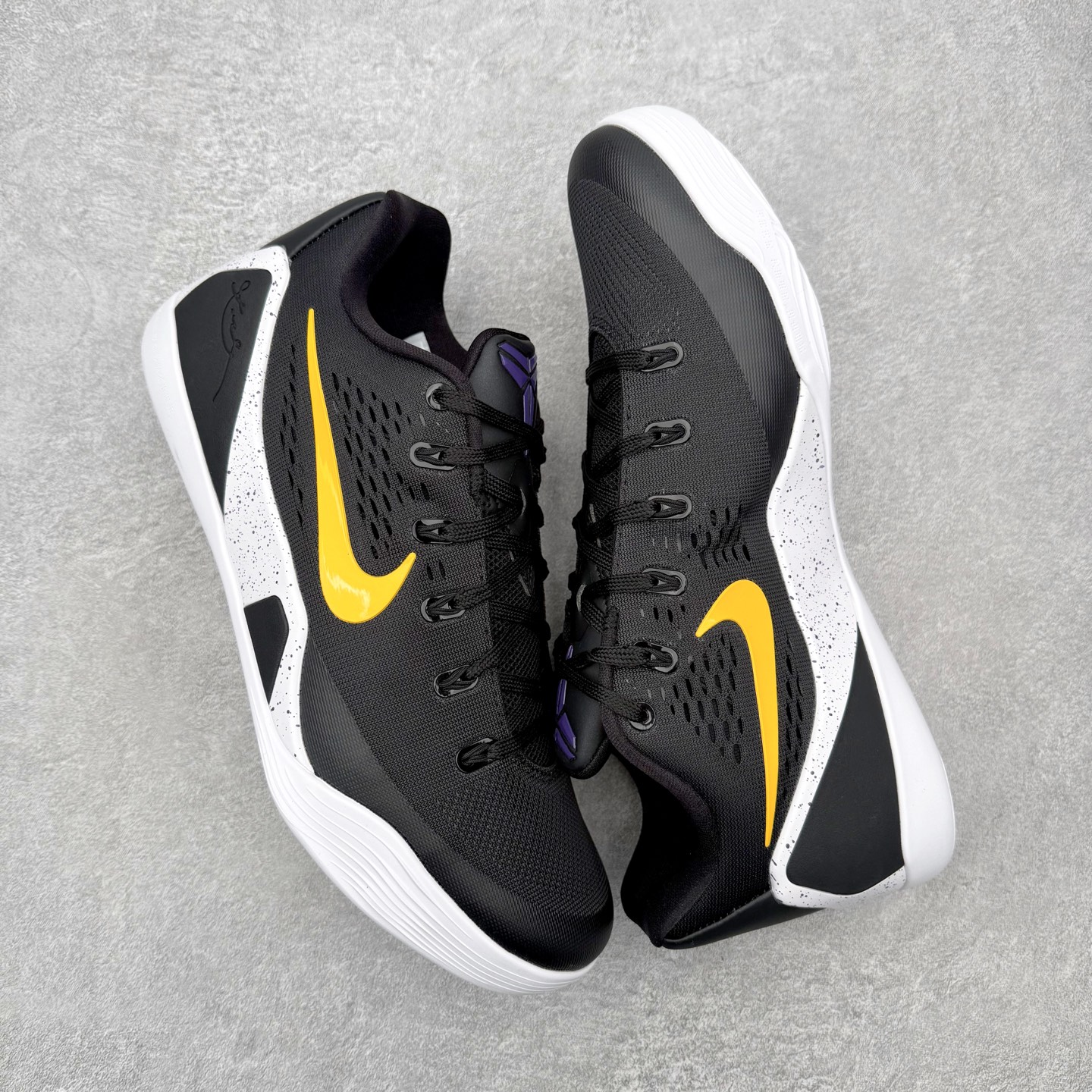 ＃GX纯原 NK Kobe 9 Low EM PE 科比九代舒适减震防滑低帮篮球鞋 黑金 IH1401-
