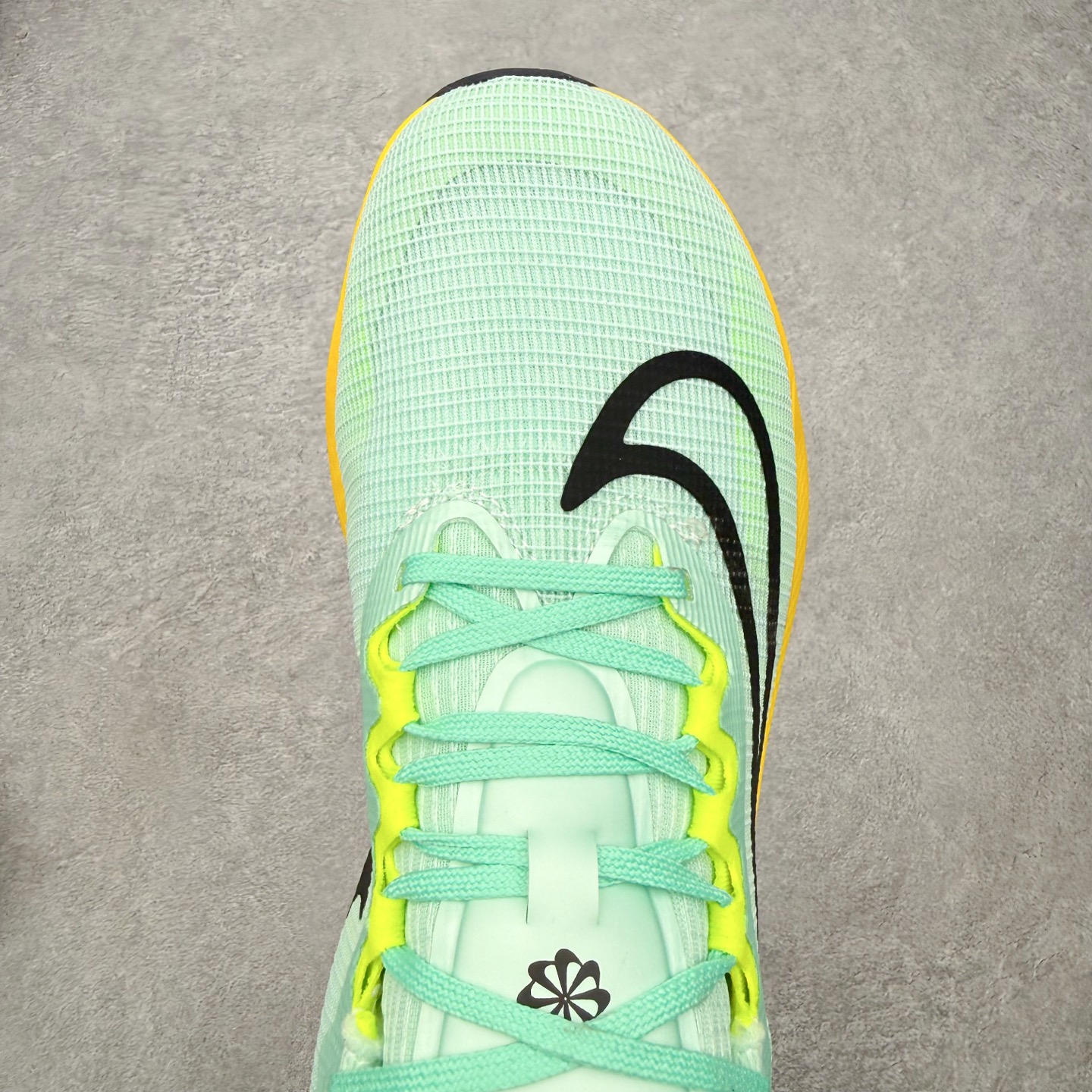 ＃福利特价‼️ NK Zoom Fly 5 马拉松长跑运动休闲缓震碳板跑步鞋 实拍调校N版已经零色差零失