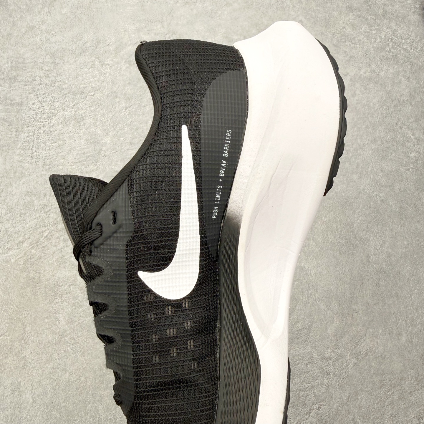 ＃福利特价‼️ NK Zoom Fly 5 马拉松长跑运动休闲缓震碳板跑步鞋 实拍调校N版已经零色差零失