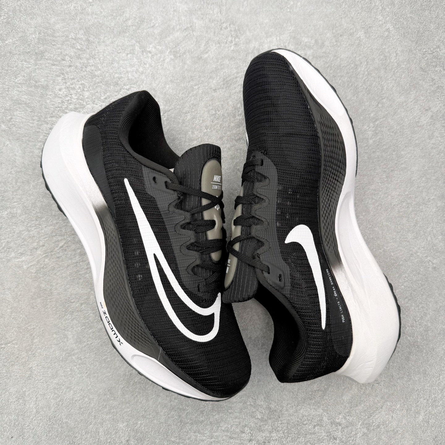 ＃福利特价‼️ NK Zoom Fly 5 马拉松长跑运动休闲缓震碳板跑步鞋 实拍调校N版已经零色差零失