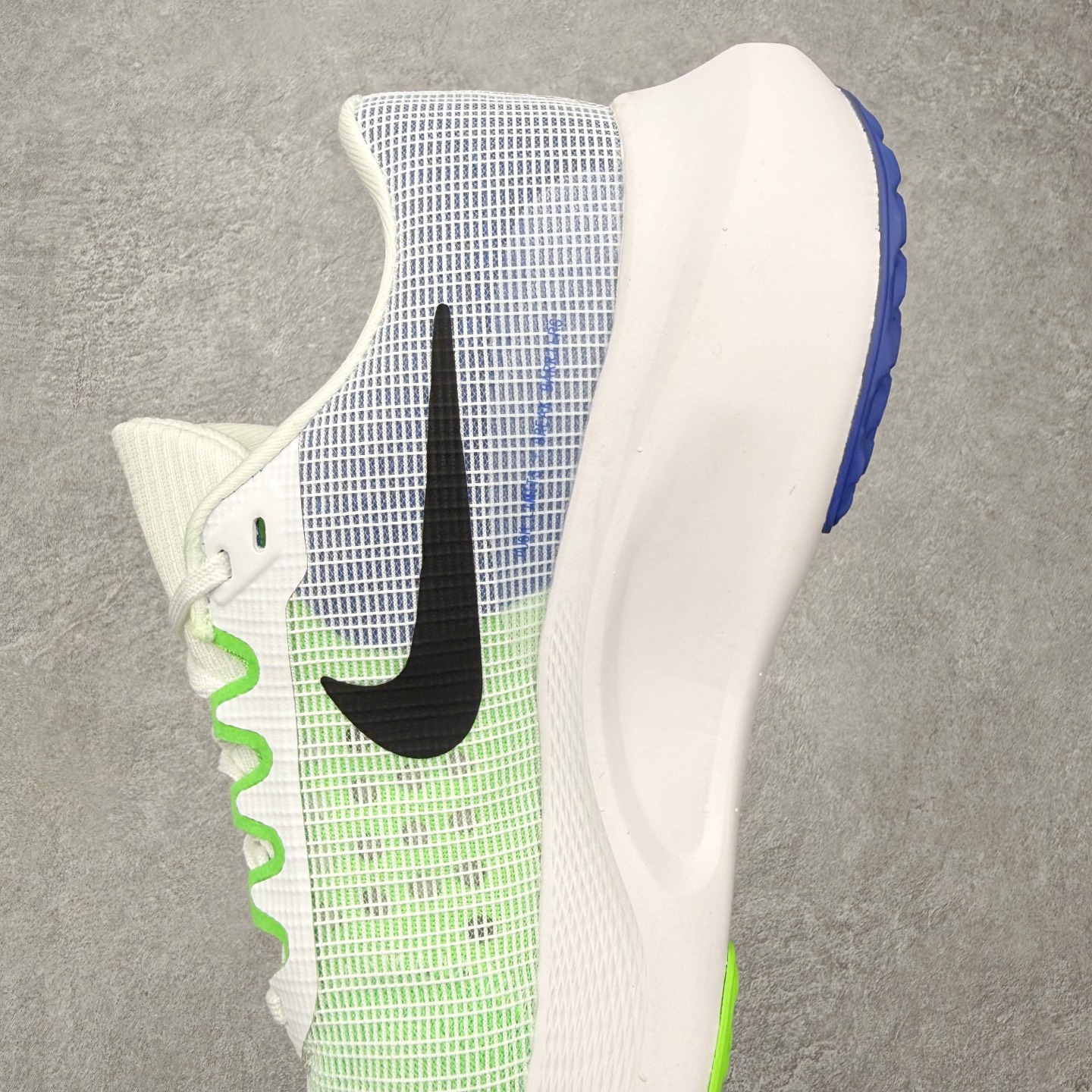 ＃福利特价‼️ NK Zoom Fly 5 马拉松长跑运动休闲缓震碳板跑步鞋 实拍调校N版已经零色差零失
