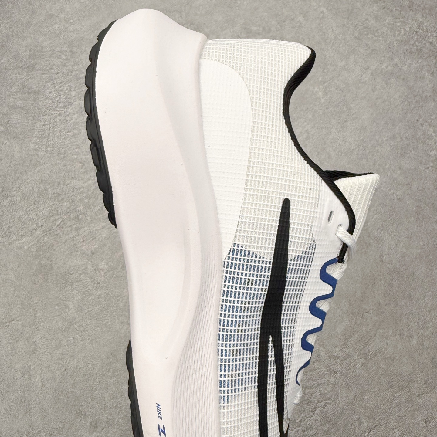 ＃福利特价‼️ NK Zoom Fly 5 马拉松长跑运动休闲缓震碳板跑步鞋 实拍调校N版已经零色差零失