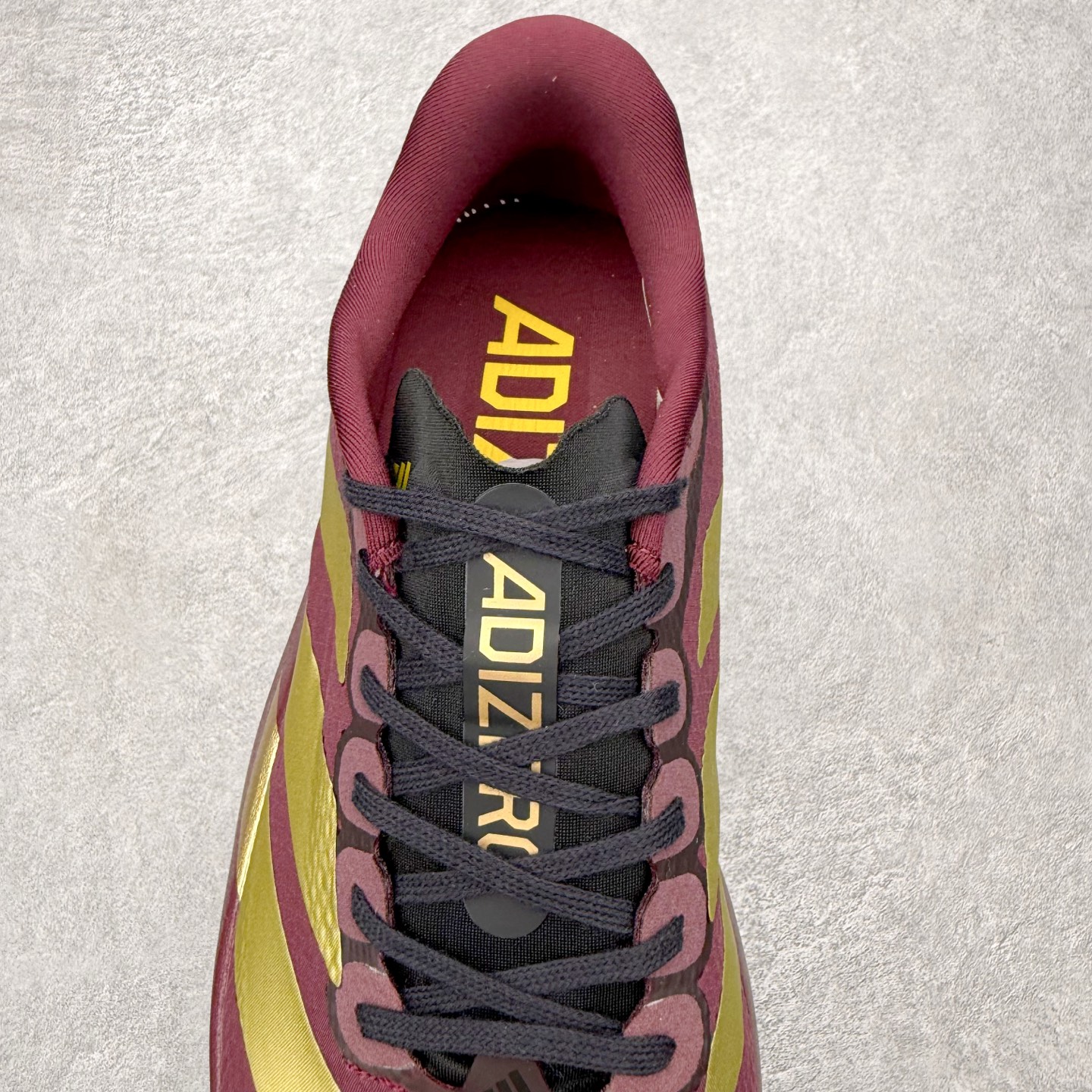 AD Adizero EVO SL WOVEN 马拉松竞速专业跑鞋 CELERMESH针织网面非常轻薄 