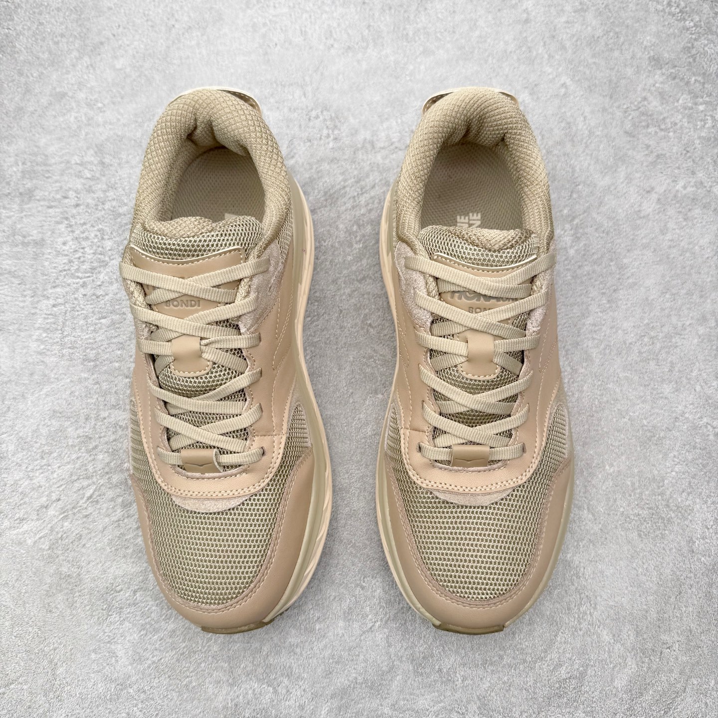 HOKA ONE ONE Bondi L 舒适百搭减震防滑耐磨低帮休闲跑步鞋 HOKA ONE ONE是