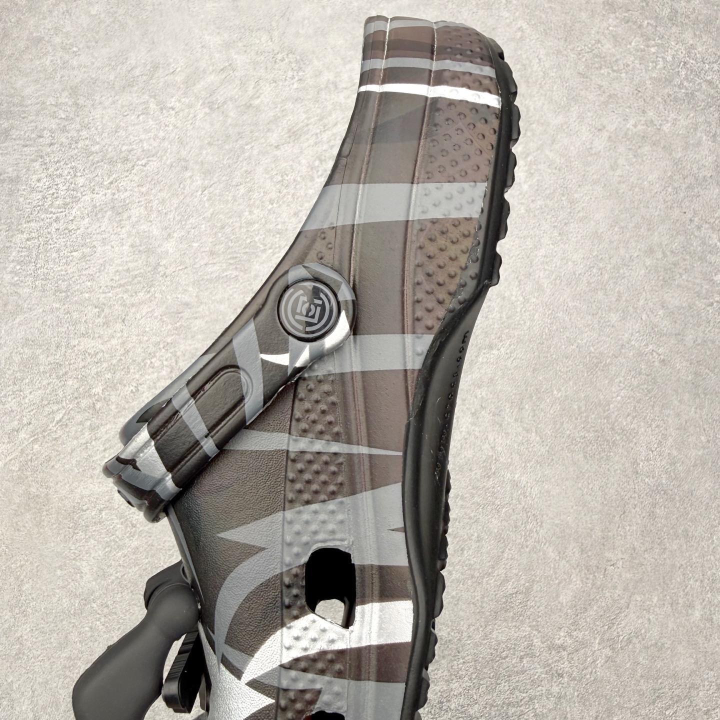 Clot x Crocs Classic Clog卡骆驰陈冠希联名限定合作系列EVA经典一脚蹬包头洞洞鞋