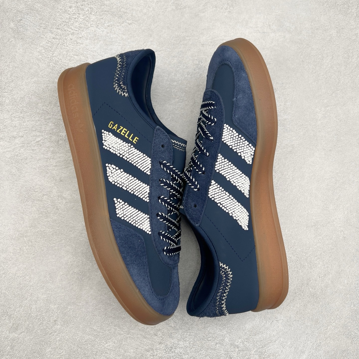 CLOTx AD Originals Gazelle 陈冠希联名款三叶草草鞋德训鞋 冠希哥的设计理念把国