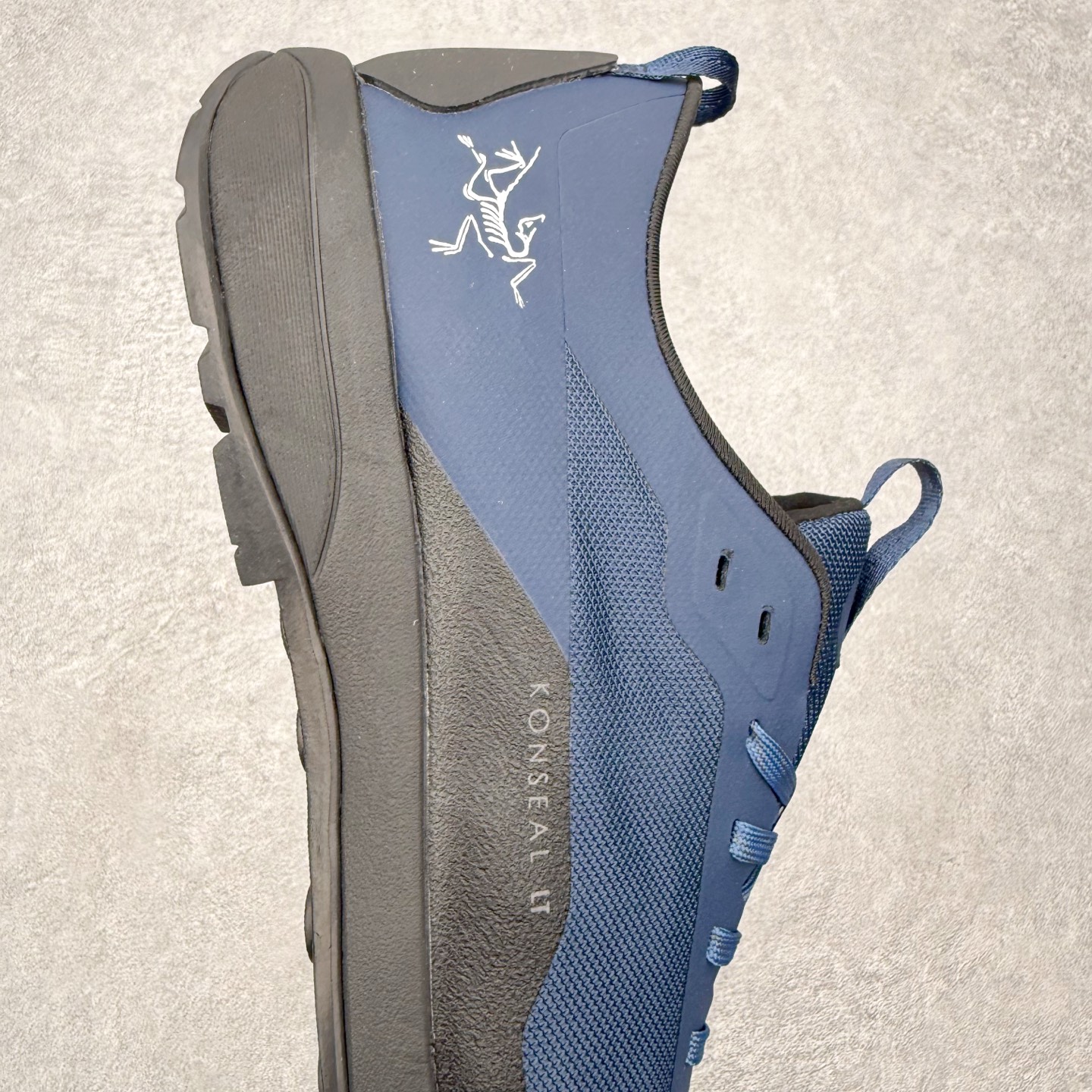 Arcteryx Konseal Lt 始祖鸟舒适百搭防滑耐磨低帮登山鞋 Arcteryx中文名始祖鸟 