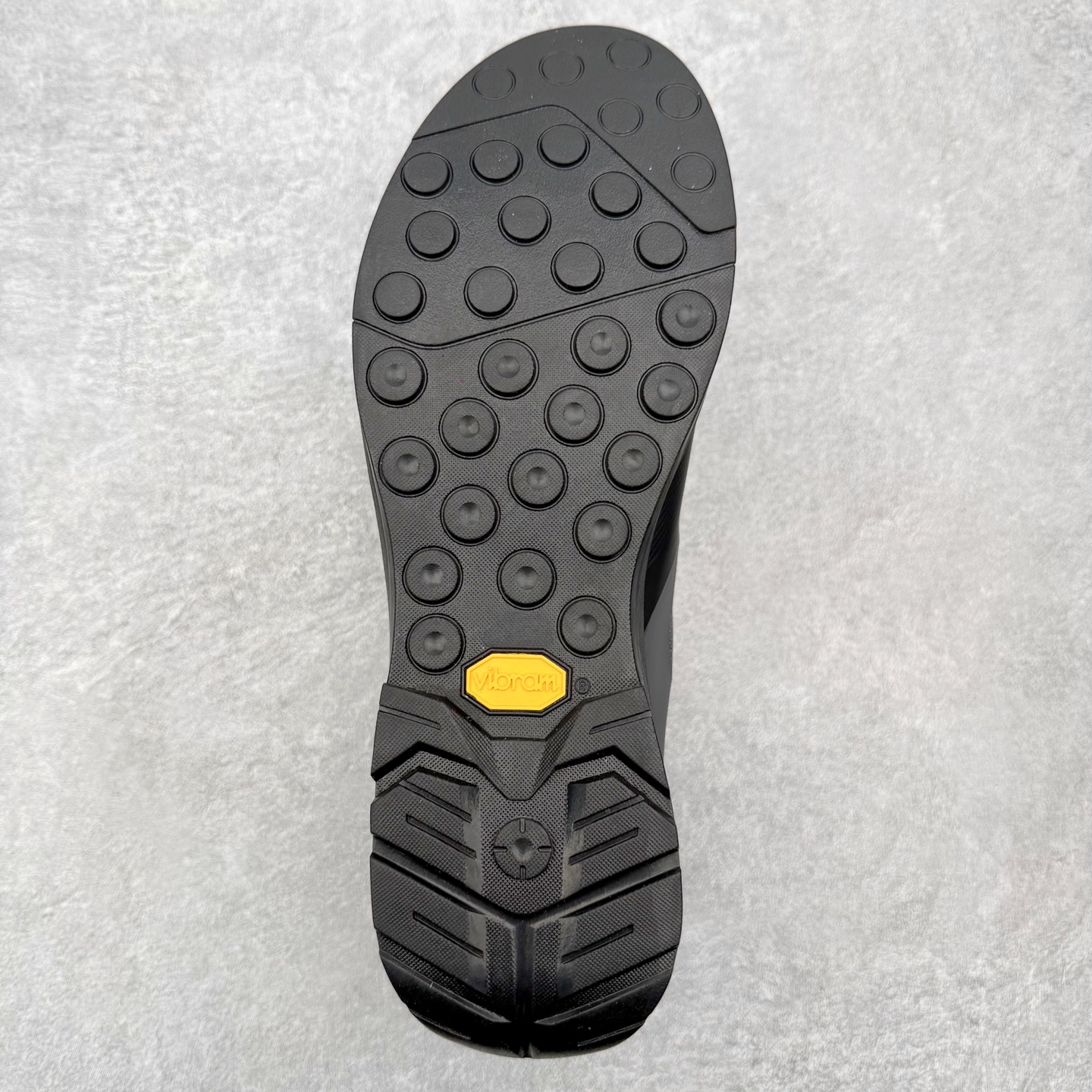 Arcteryx Konseal Lt 始祖鸟舒适百搭防滑耐磨低帮登山鞋 Arcteryx中文名始祖鸟 