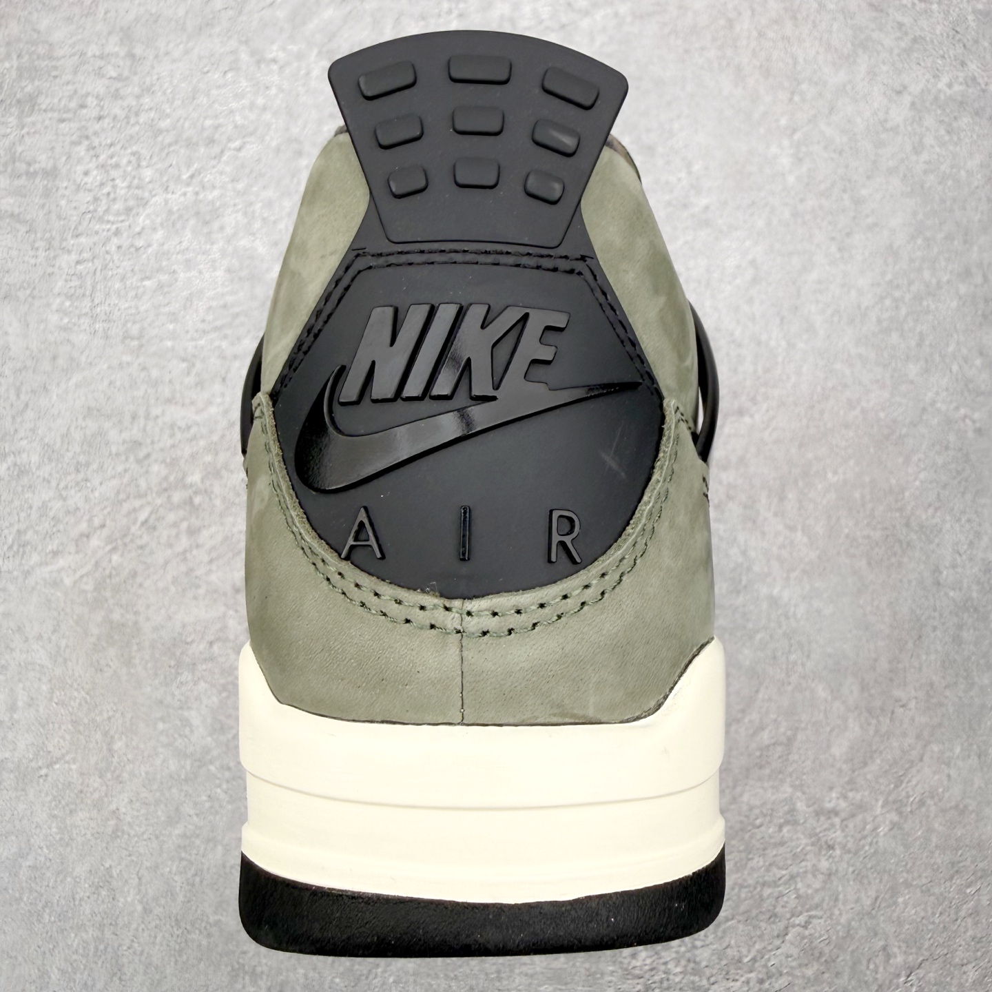 ＃DT纯原 UNDEFEATED x Air Jordan AJ4 联名军绿黑 IB1519-200 原