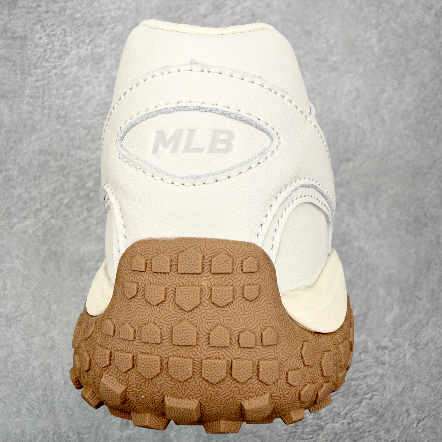 MLB 纽约洋基队合成革休闲舒适复古时尚双色鞋带轻量运动百搭豆豆薄底鞋防滑轻便低帮板鞋 男女同款 MLB