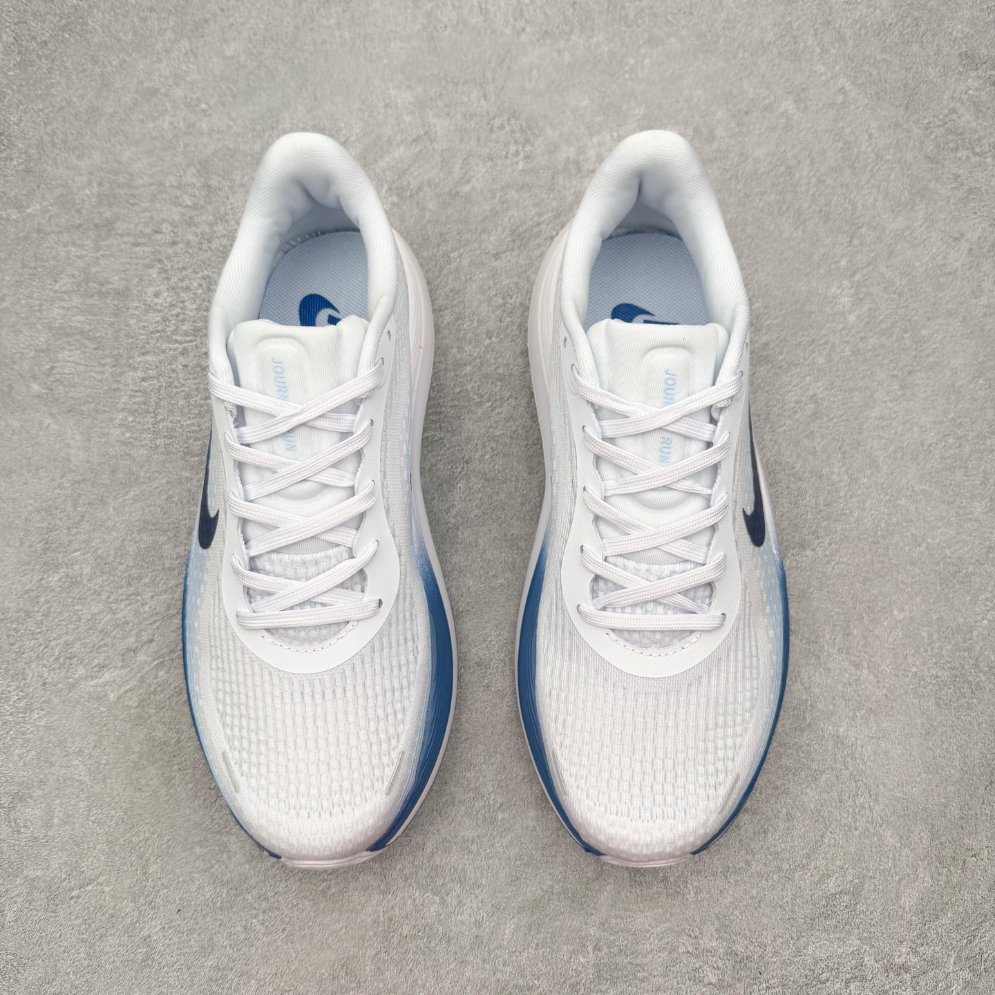 NK Journey Run 2 旅程慢跑系列低帮轻质缓震休闲运动公路跑步鞋 FN0228-209 采用