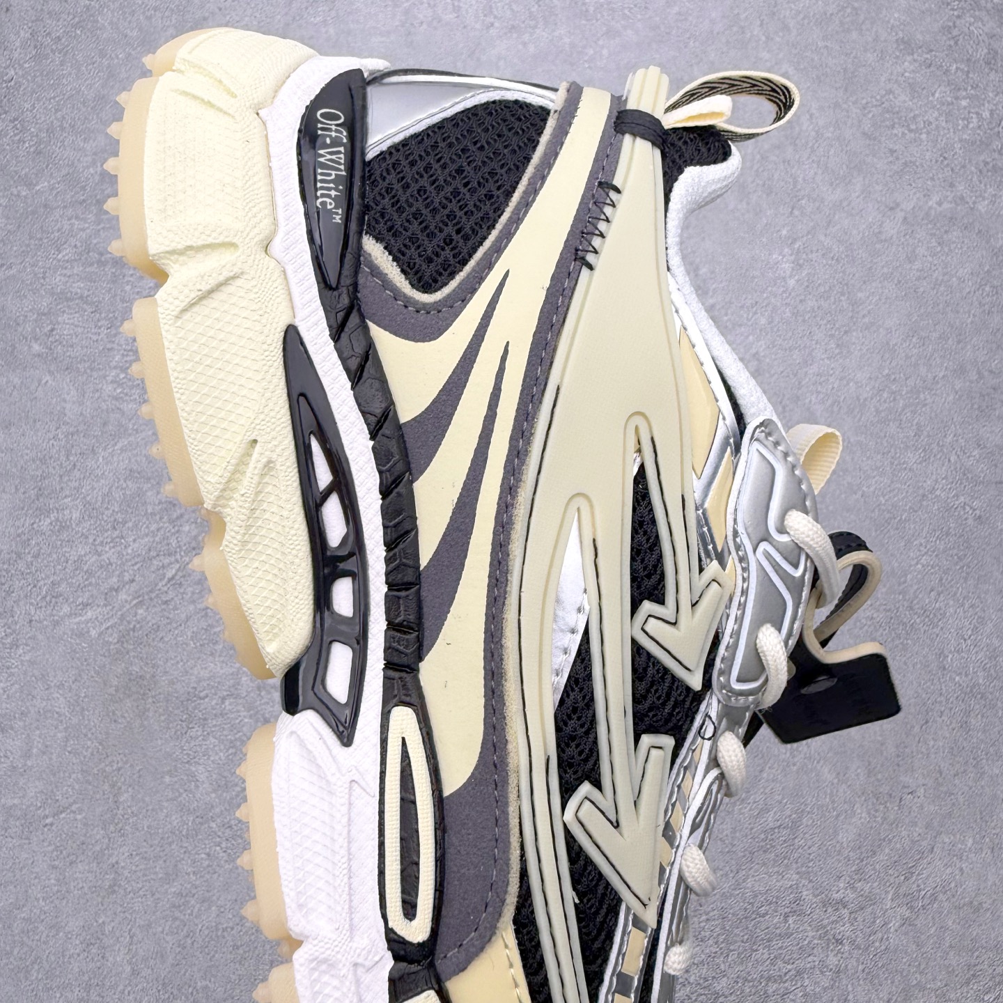 ＃KX Off-White 2024年OW最新款跑鞋 #百分百原盒正确版 原楦原纸板数据开发 4层分离大