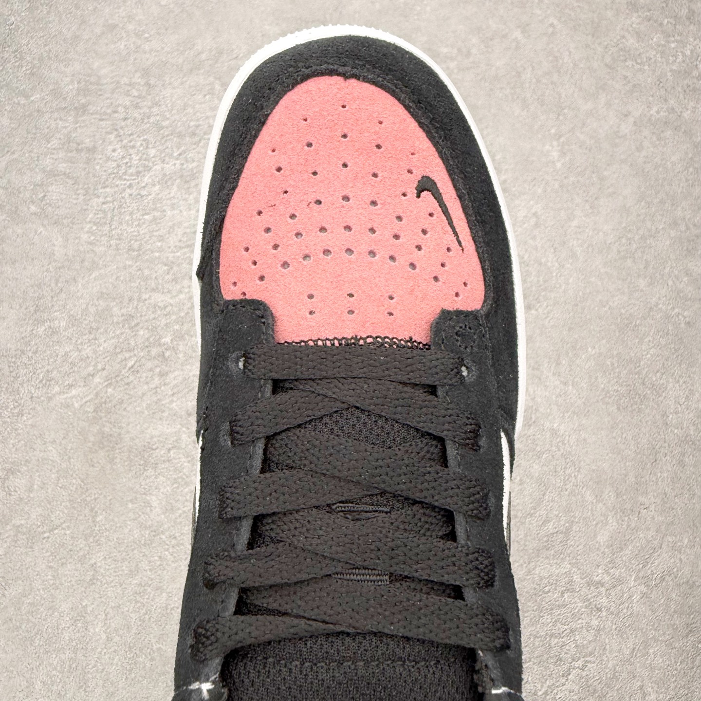 Nike SB Force 58 男子低帮耐磨滑板鞋 CZ2959-600 盐粉黑白运动滑板板鞋 鞋面由