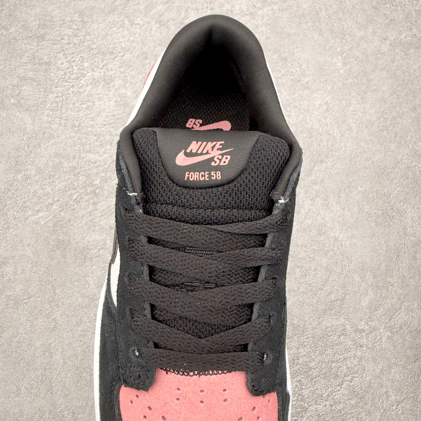 Nike SB Force 58 男子低帮耐磨滑板鞋 CZ2959-600 盐粉黑白运动滑板板鞋 鞋面由