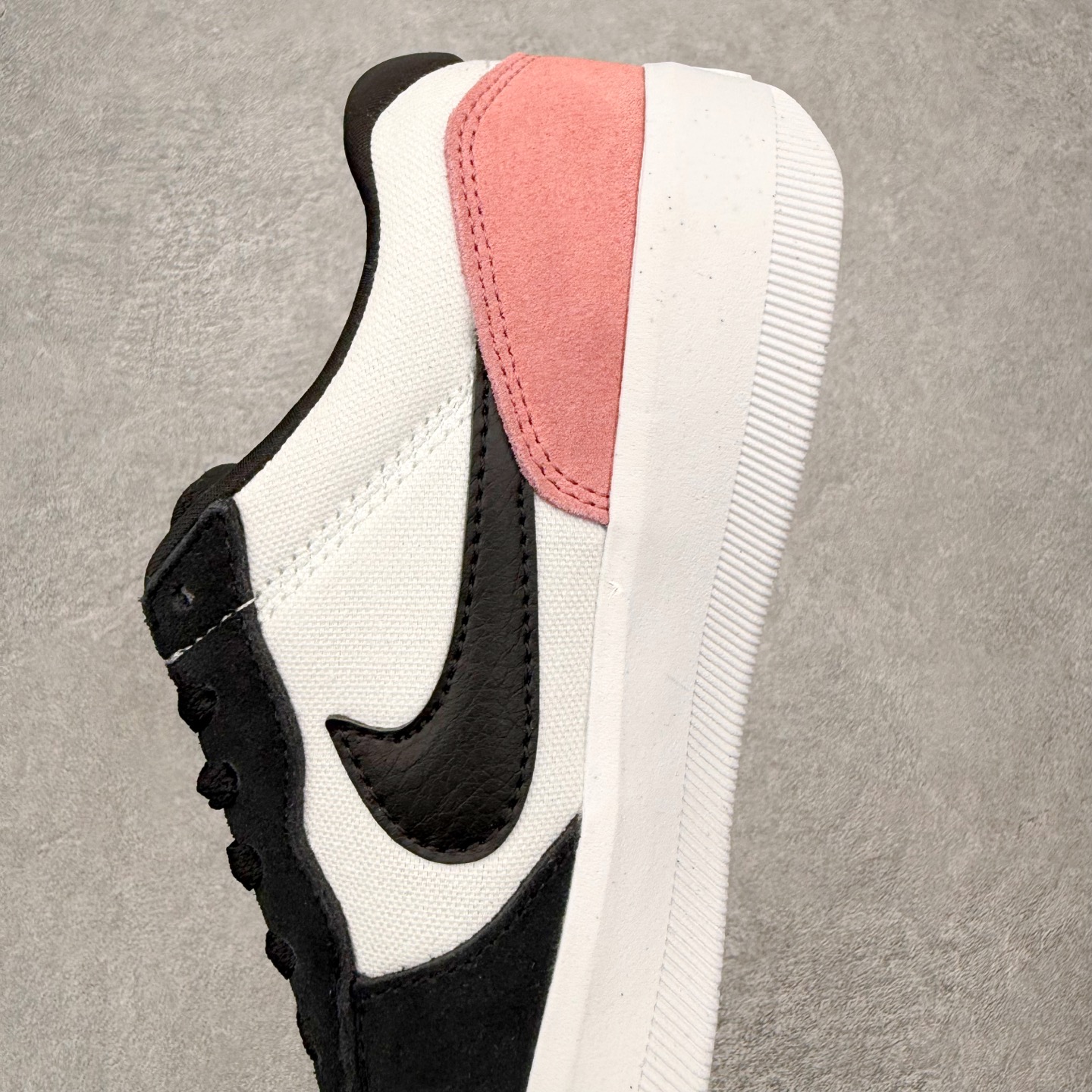 Nike SB Force 58 男子低帮耐磨滑板鞋 CZ2959-600 盐粉黑白运动滑板板鞋 鞋面由