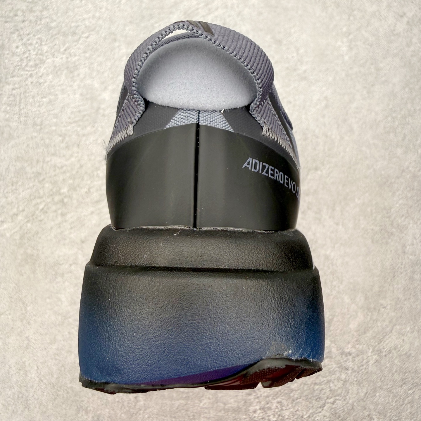 AD Adizero EVO SL ATR M 马拉松竞速专业跑鞋 CELERMESH针织网面非常轻薄 