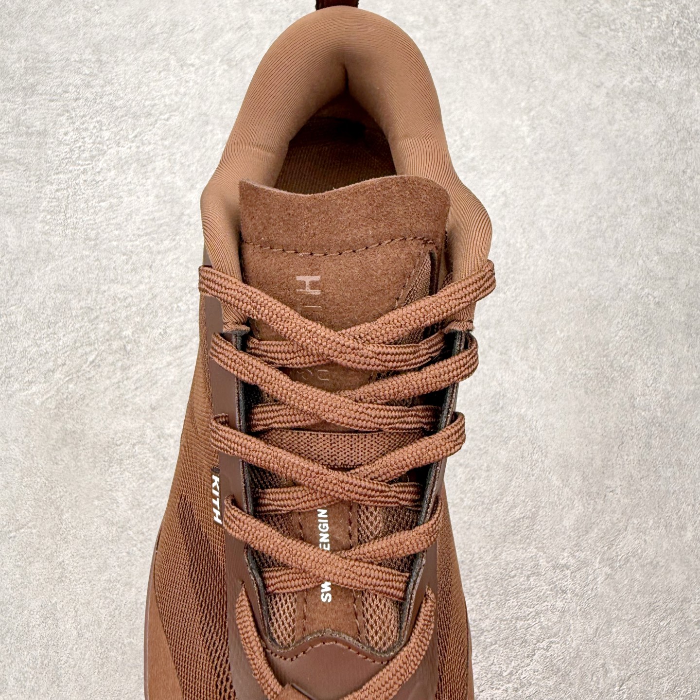 On x KITH K-Tech 1 昂跑舒适贴合透气跑步鞋 黑色四层组合大底 原数据开版这款联名跑鞋采