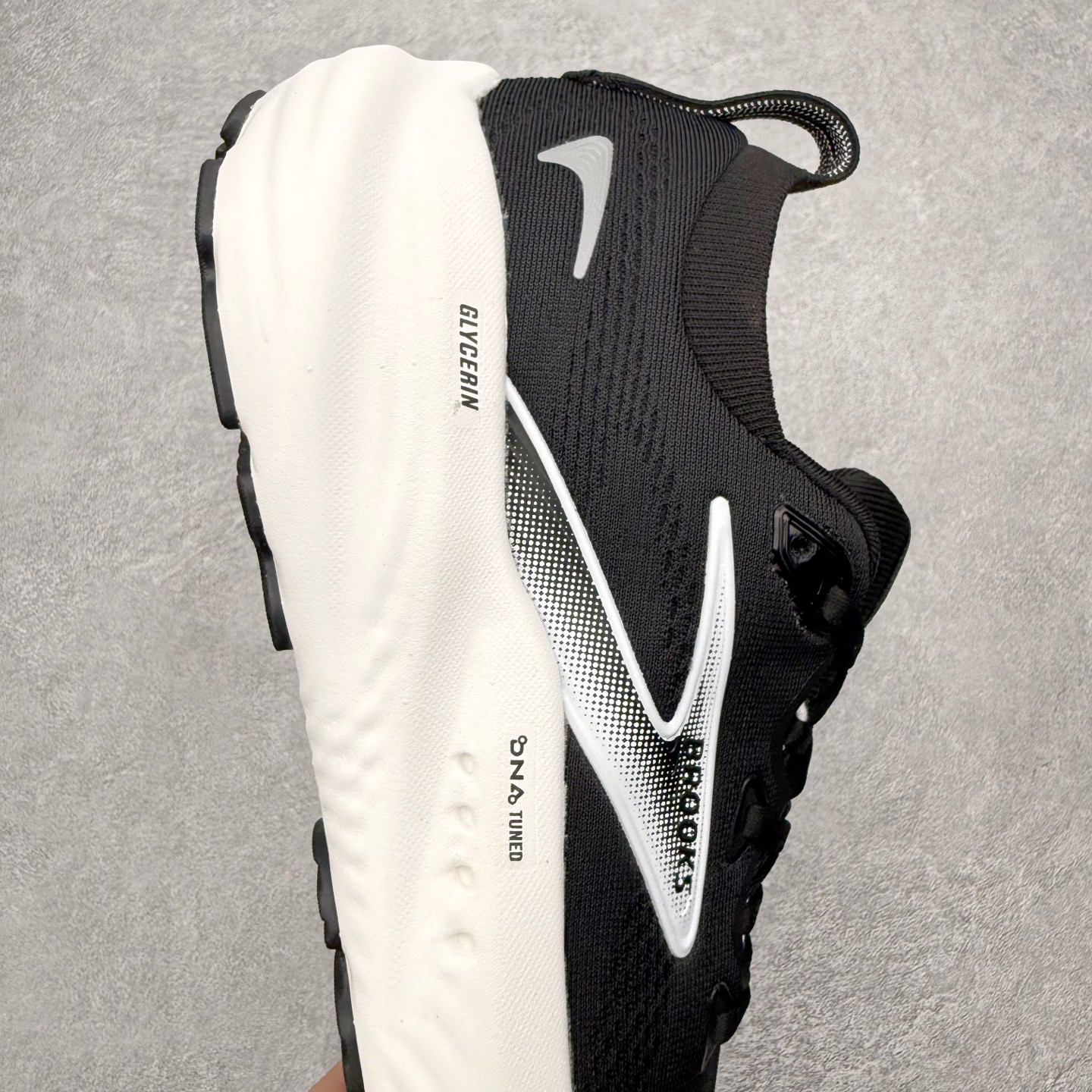 ＃福利特价‼️Brooks Glycerin GTS 22 布鲁克斯舒适百搭宽版防滑耐磨 低帮 休闲马拉