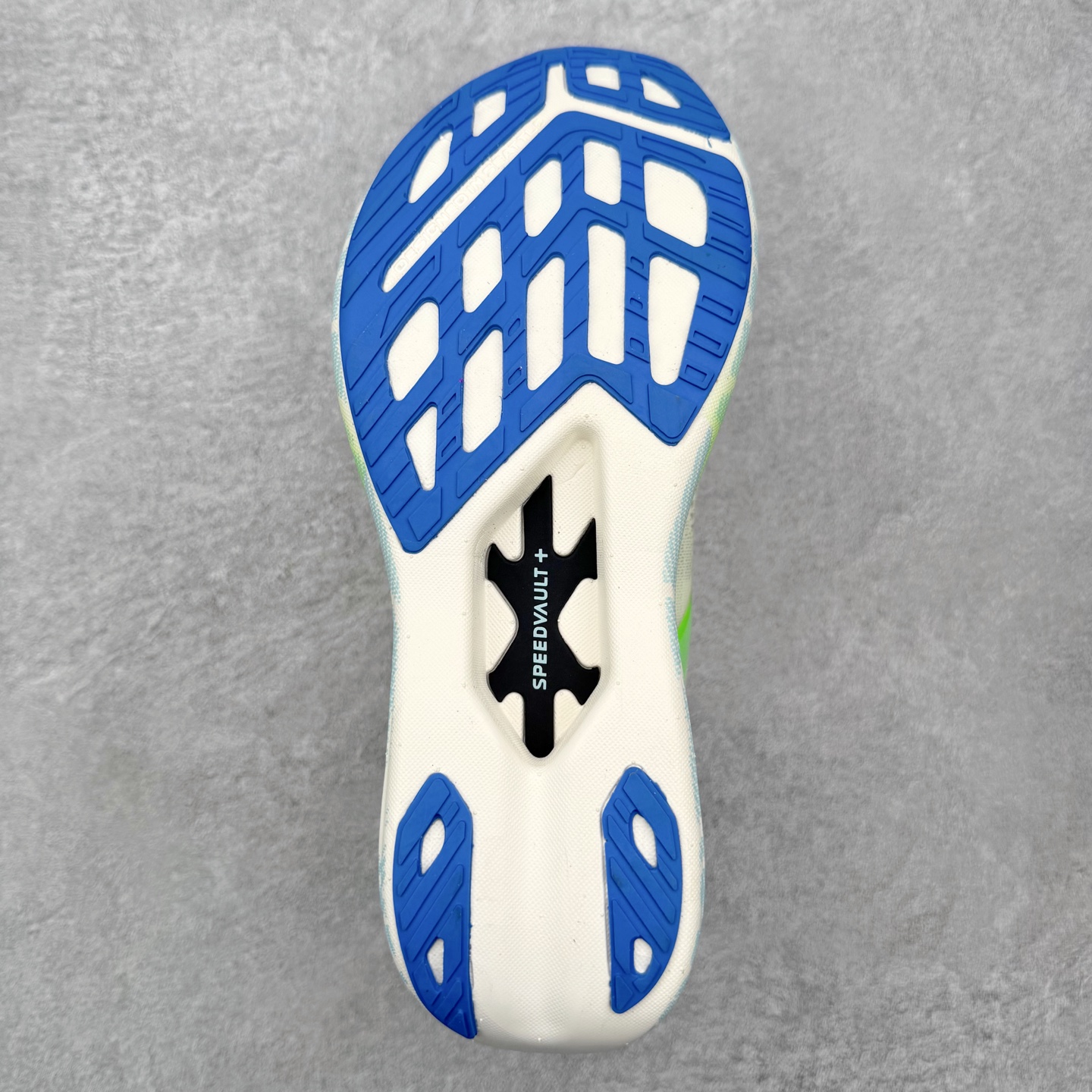 ＃福利特价‼️Brooks Glycerin GTS 22 布鲁克斯舒适百搭宽版防滑耐磨 低帮 休闲马拉
