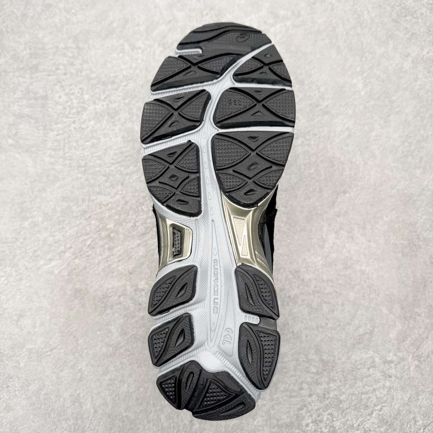 Asics GEL-NYC 亚瑟士防滑耐磨透气低帮运动休闲鞋 GEL-NYC™ 运动鞋的灵感源自传统和现