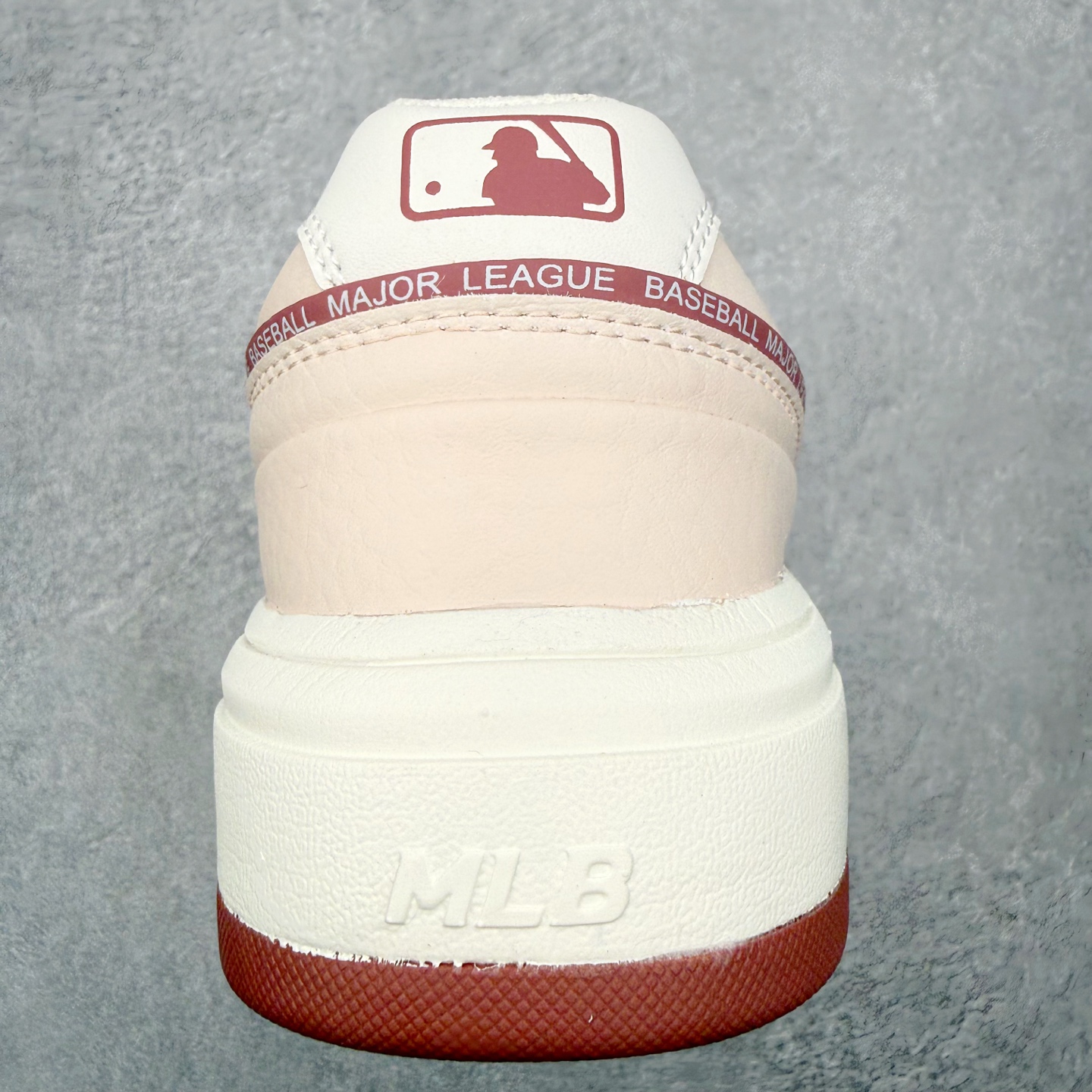 MLB Chunky Liner 舒适时尚低帮生活休闲鞋 男女同款 MLB是韩国F&F旗下潮流服装品牌，
