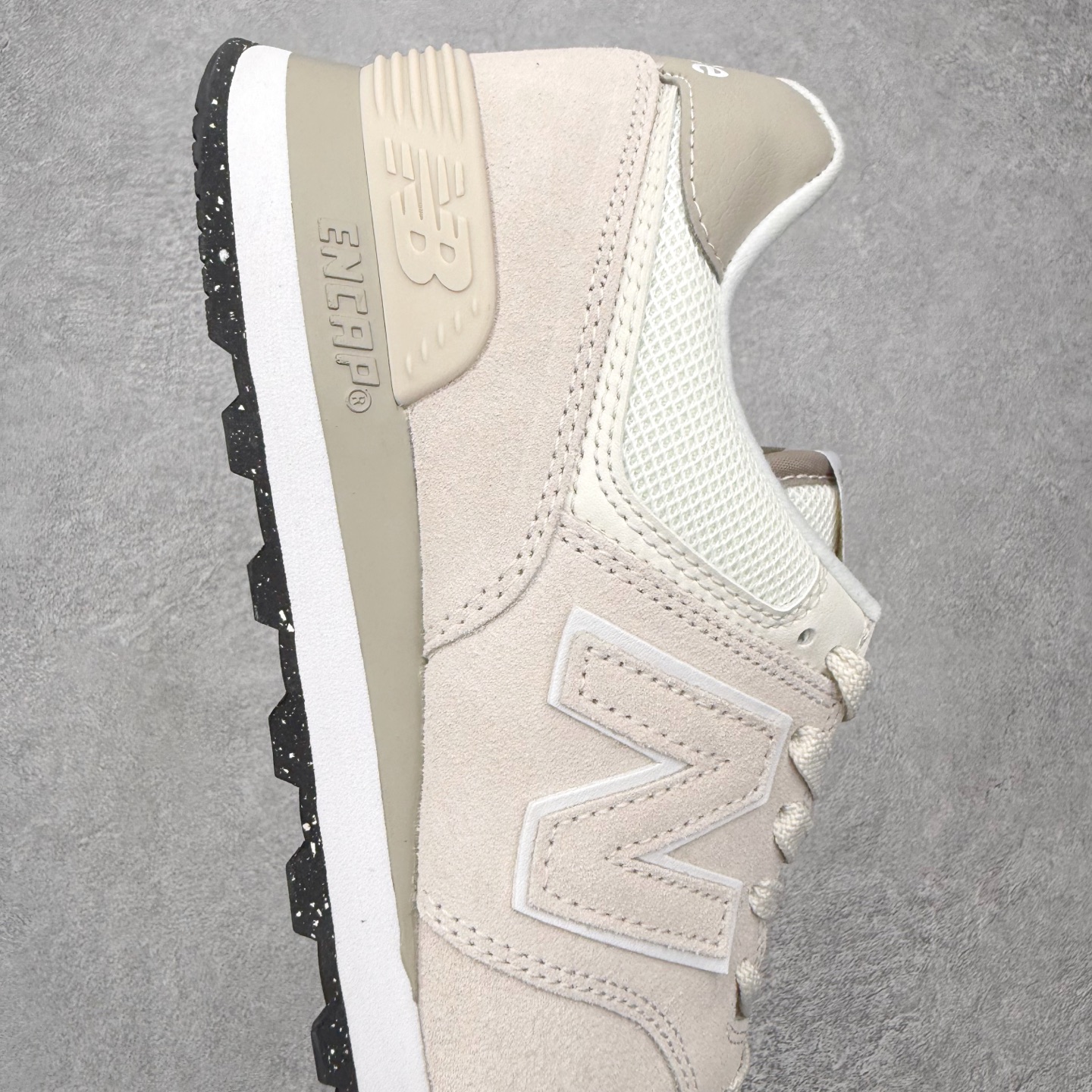 ＃DT纯原 New Balance NB574 新百伦系列复古运动跑鞋 材质细节鞋标处理与正品无差 原版
