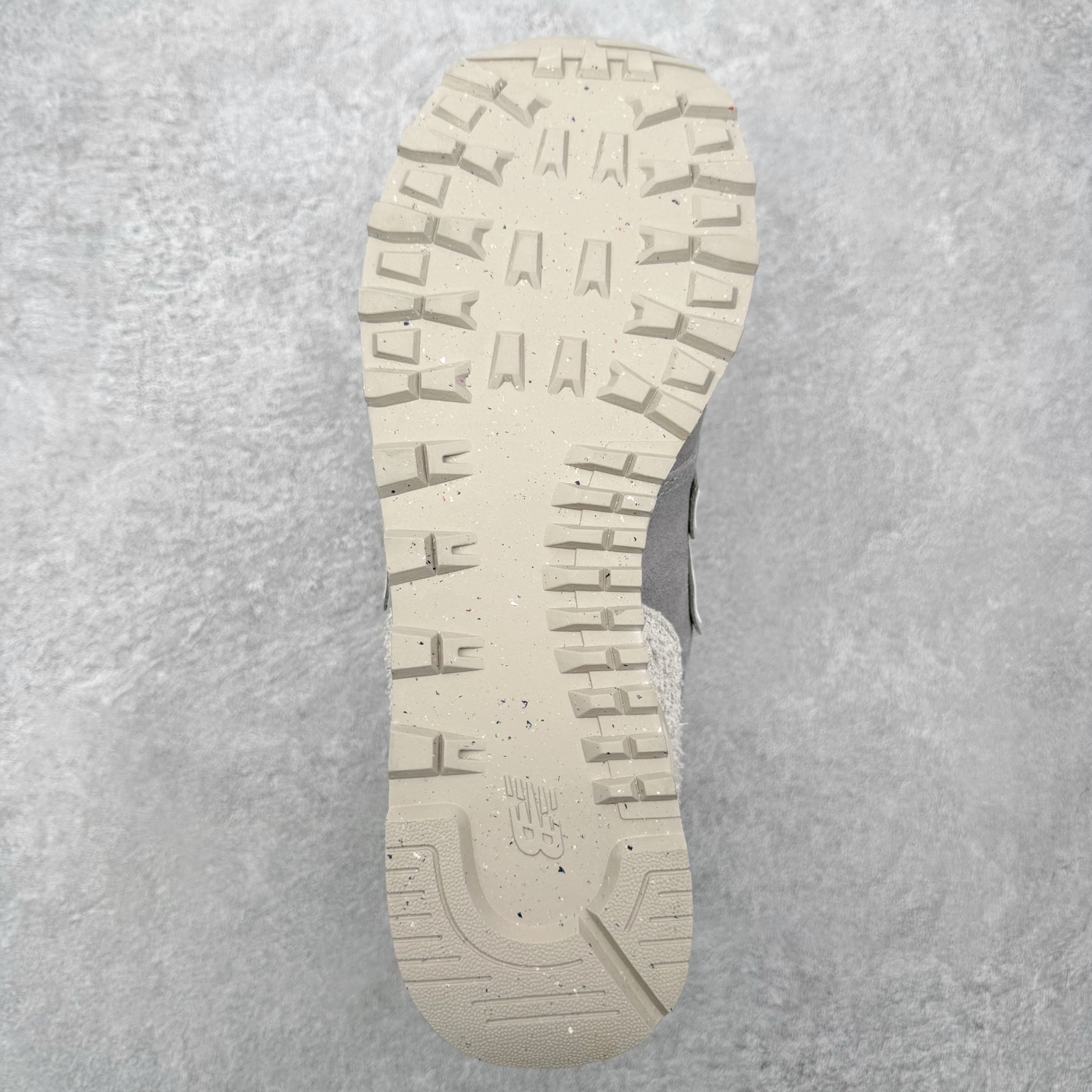 ＃DT纯原 New Balance NB574 新百伦系列复古运动跑鞋 材质细节鞋标处理与正品无差 原版