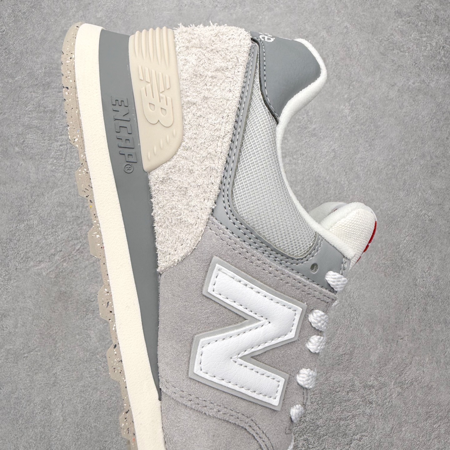 ＃DT纯原 New Balance NB574 新百伦系列复古运动跑鞋 材质细节鞋标处理与正品无差 原版