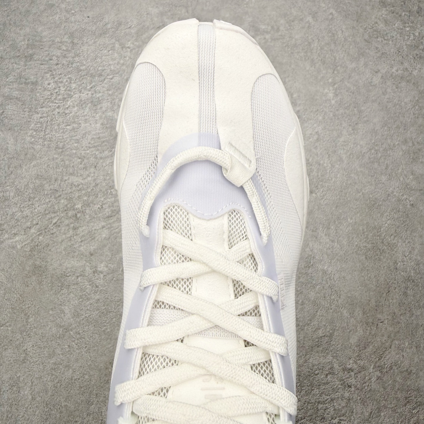 On x KITH K-Tech 1 昂跑舒适贴合透气跑步鞋 黑色四层组合大底 原数据开版这款联名跑鞋采