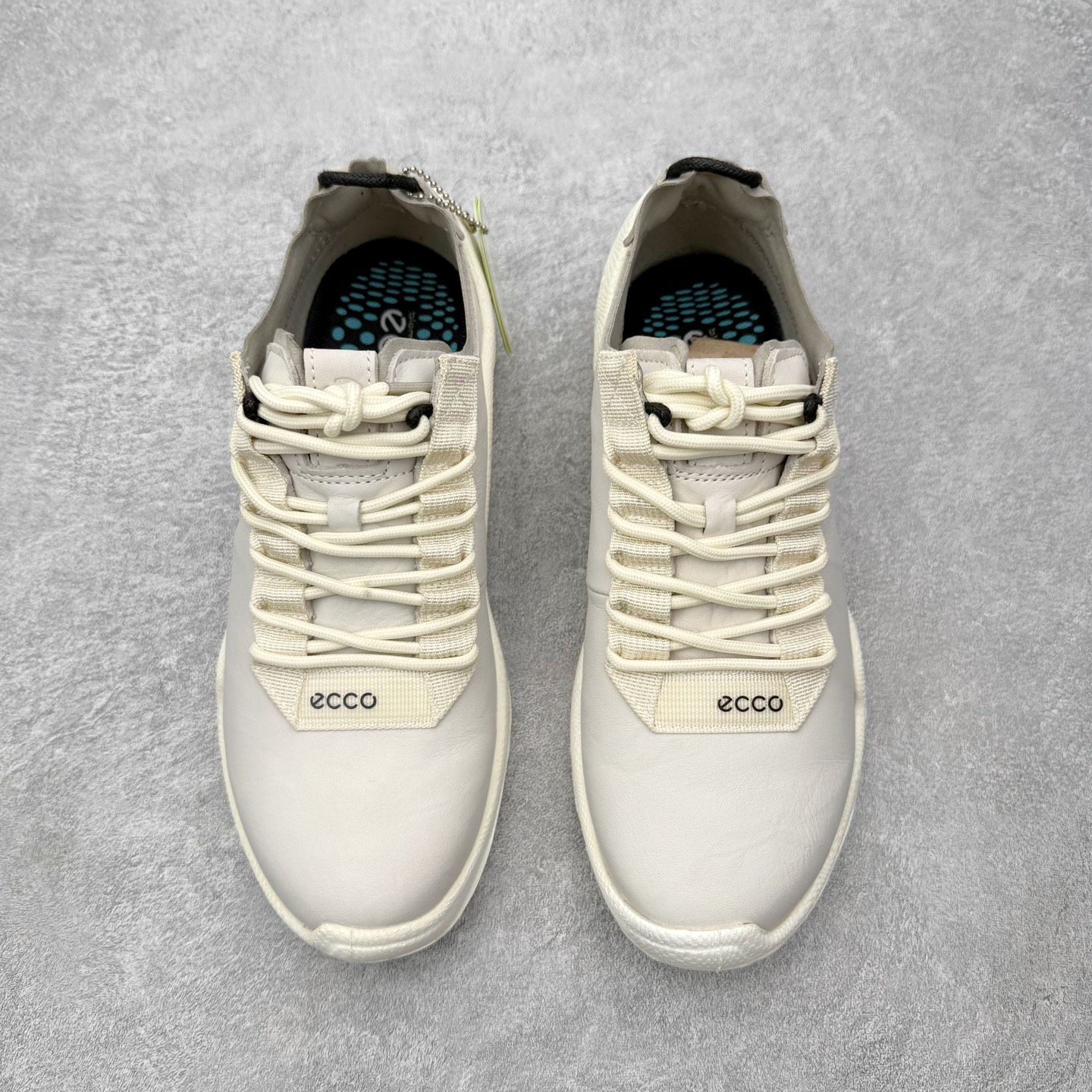 ECCo爱步 Biom C Trail 时尚简约牛皮减震耐磨低帮休闲跑步鞋 ECCO以三大核心特征为依托